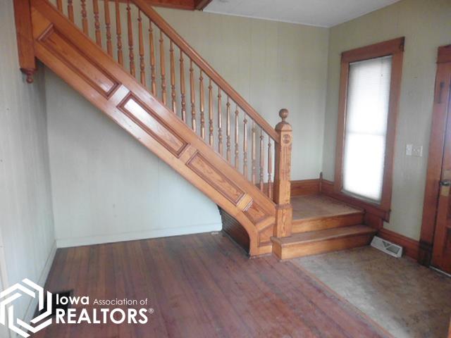321 3rd Street, Moorhead, Iowa image 4