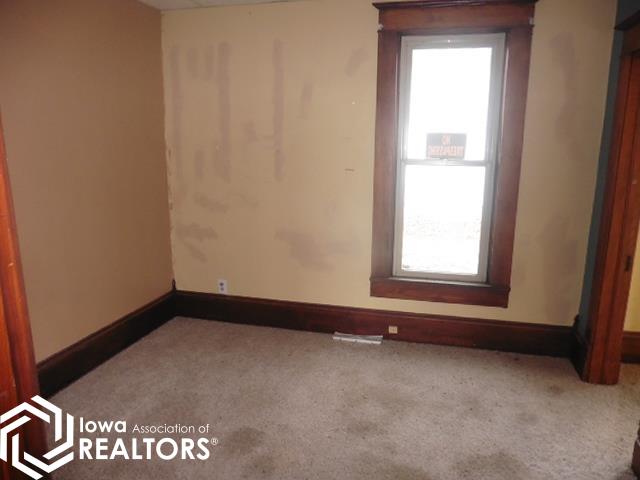 321 3rd Street, Moorhead, Iowa image 6