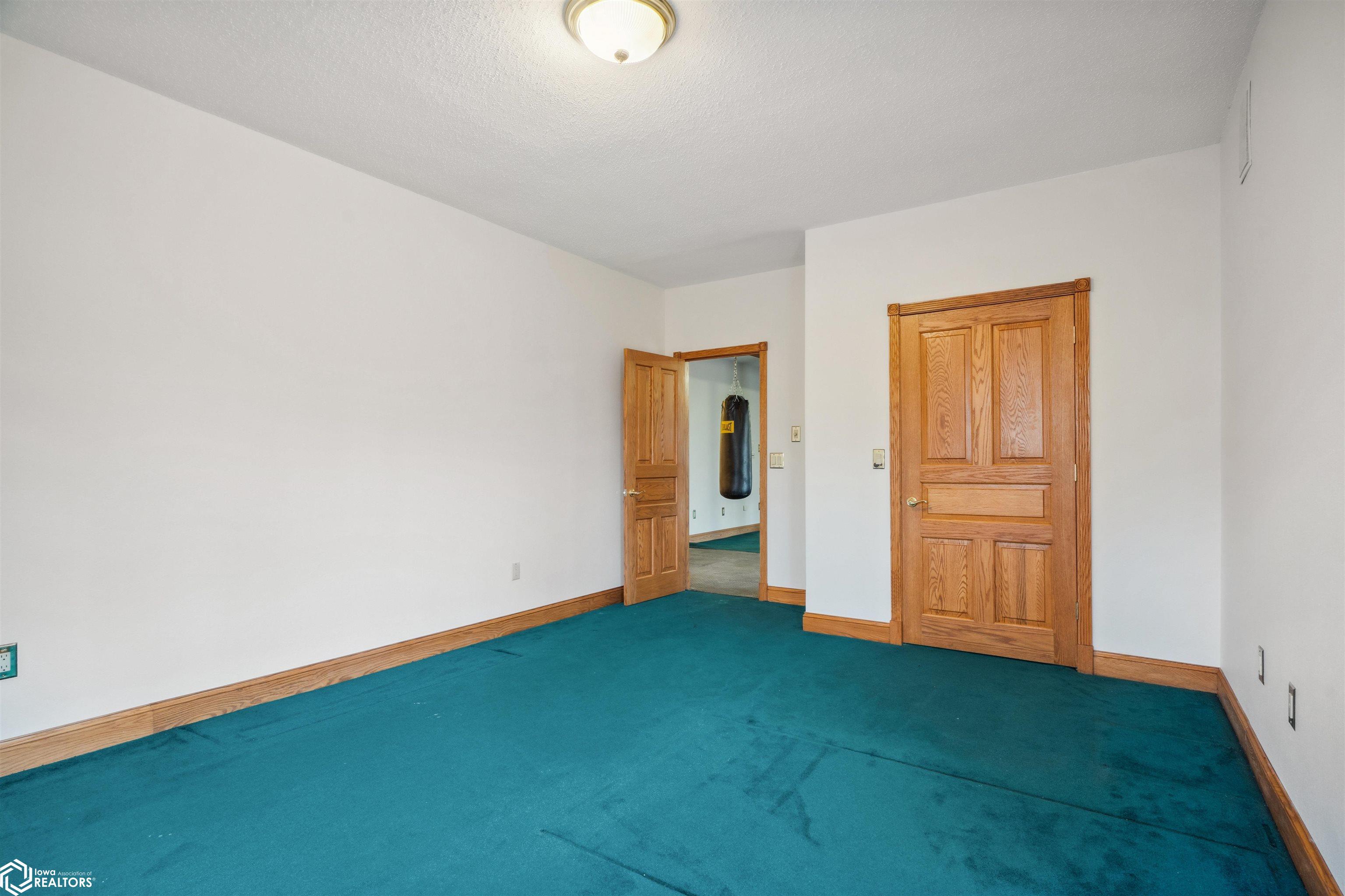 2917 Woodland Drive, Burlington, Iowa image 41
