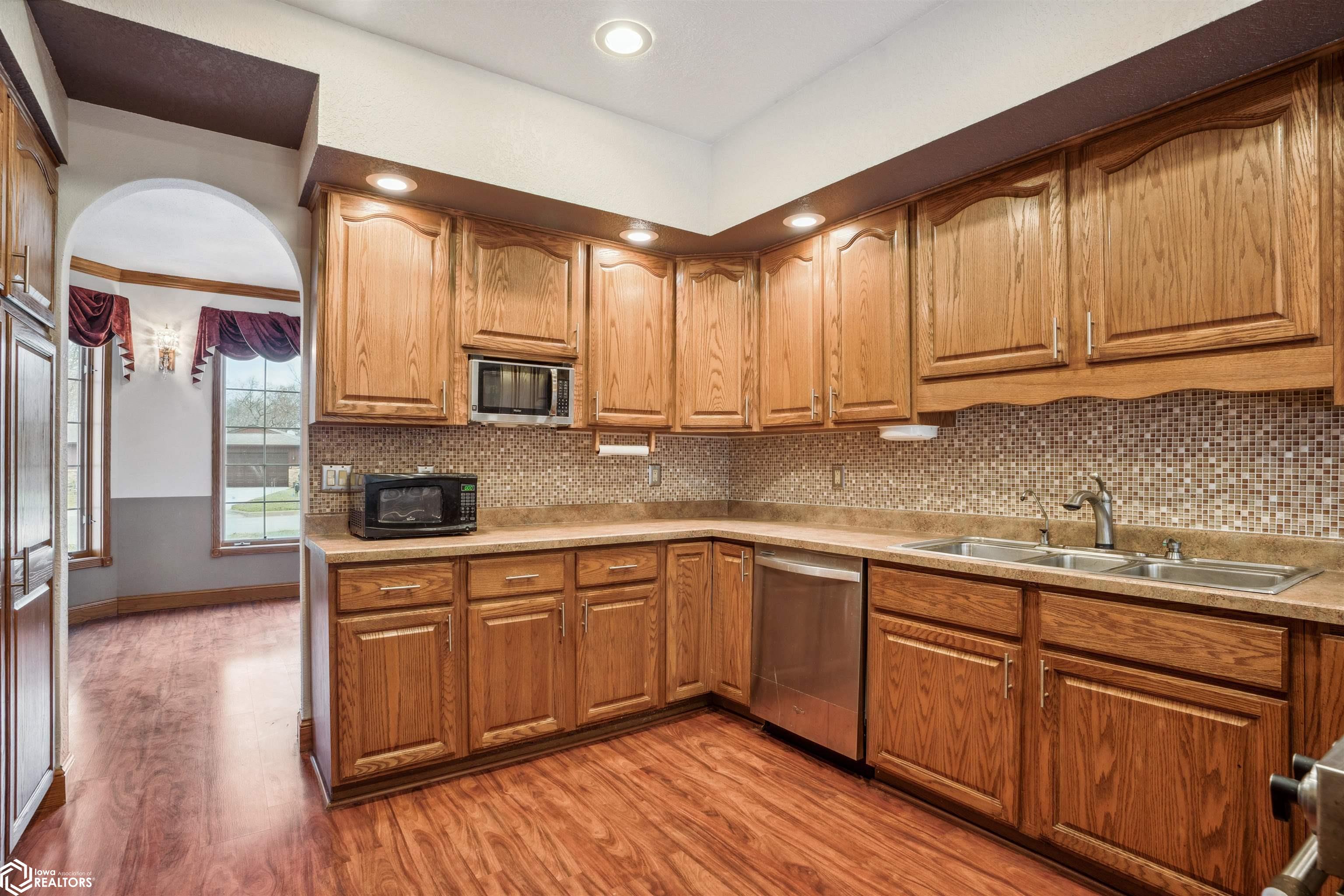 2917 Woodland Drive, Burlington, Iowa image 10