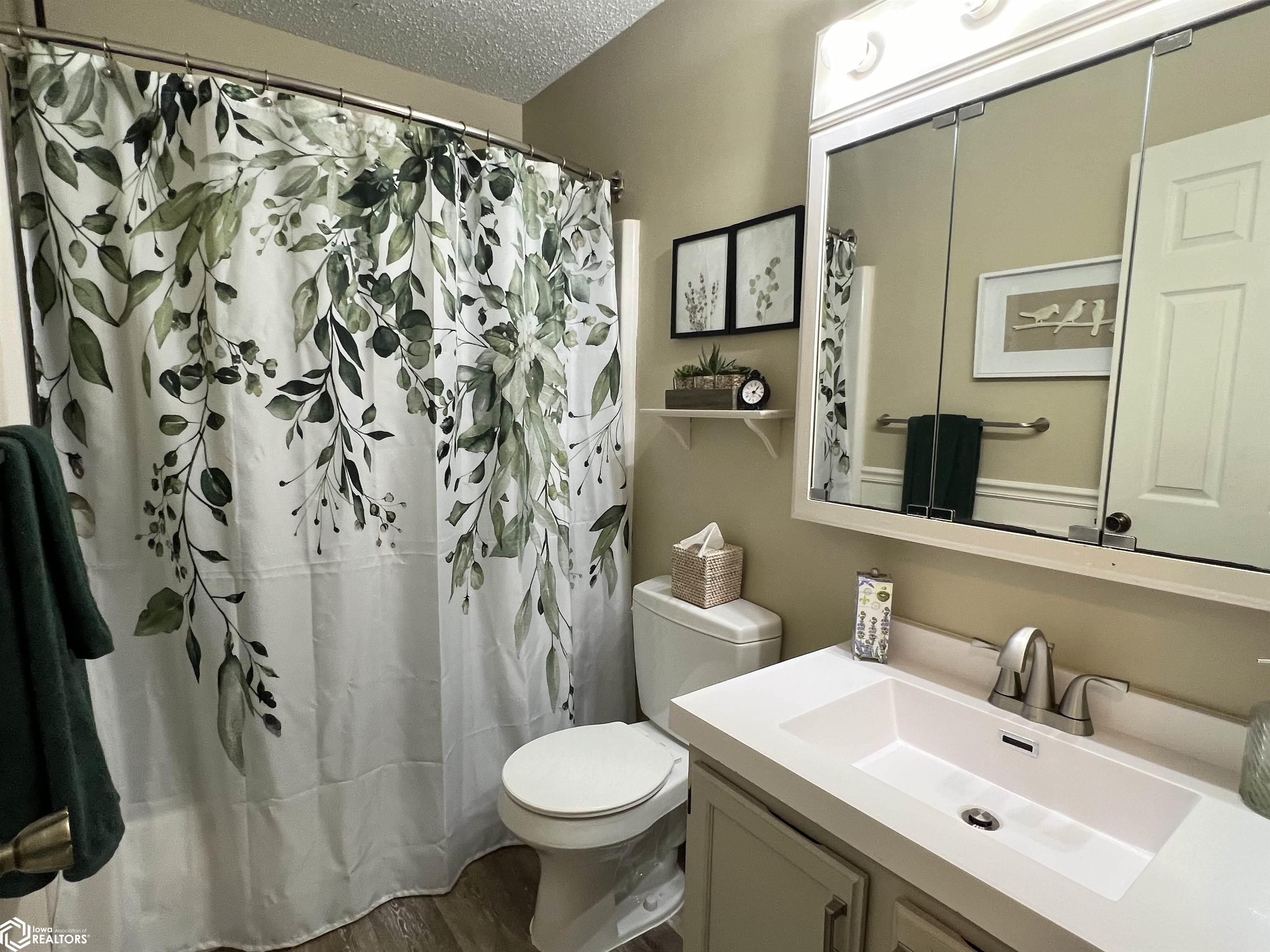 1436 N 9th Avenue Place, Newton, Iowa image 9