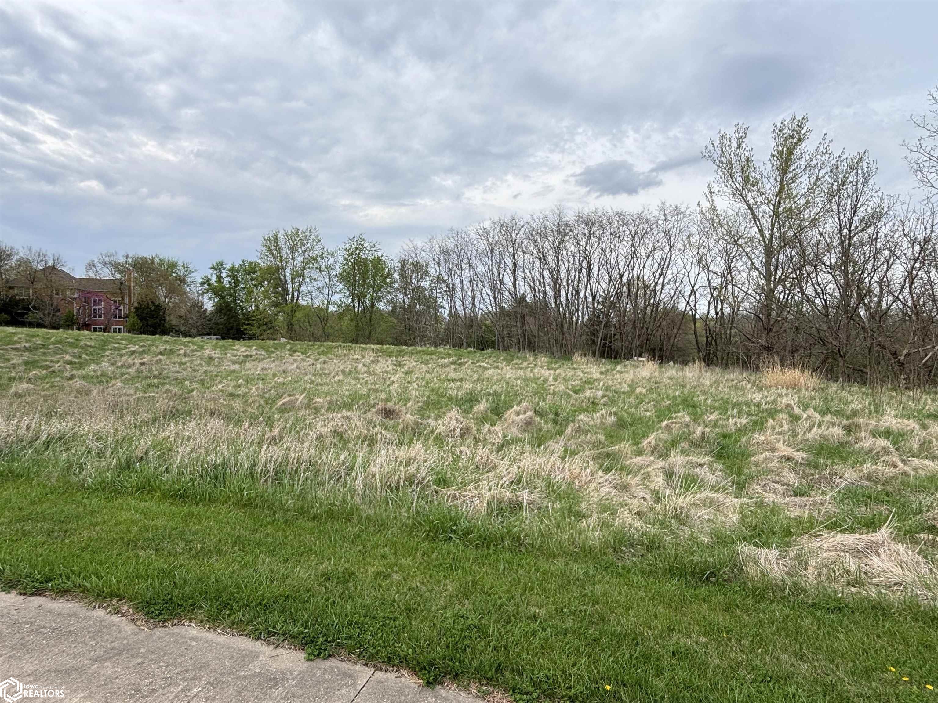 401 Pond Road, Fairfield, Iowa image 4