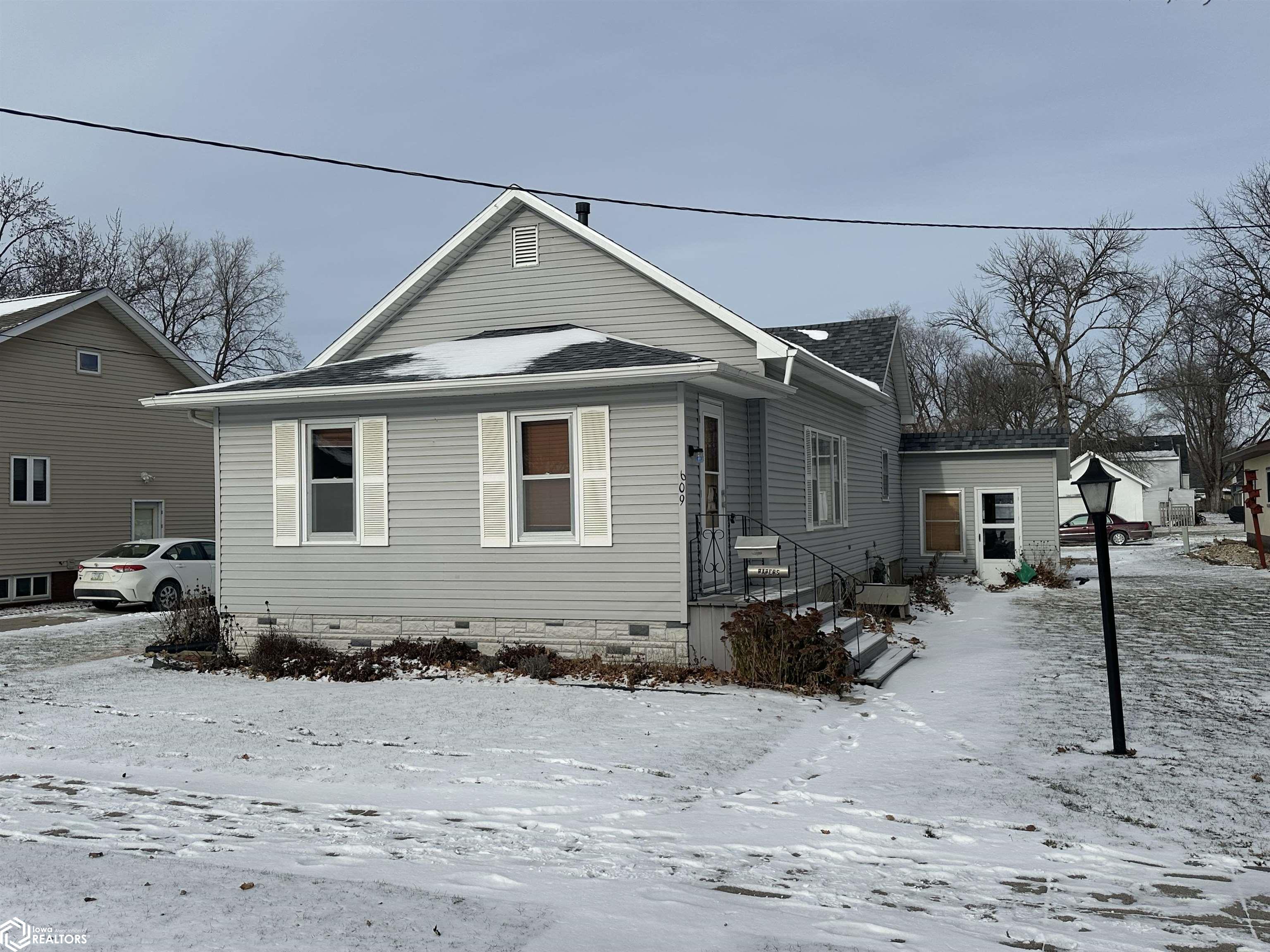 609 NW 2nd Street, Eagle Grove, Iowa image 1