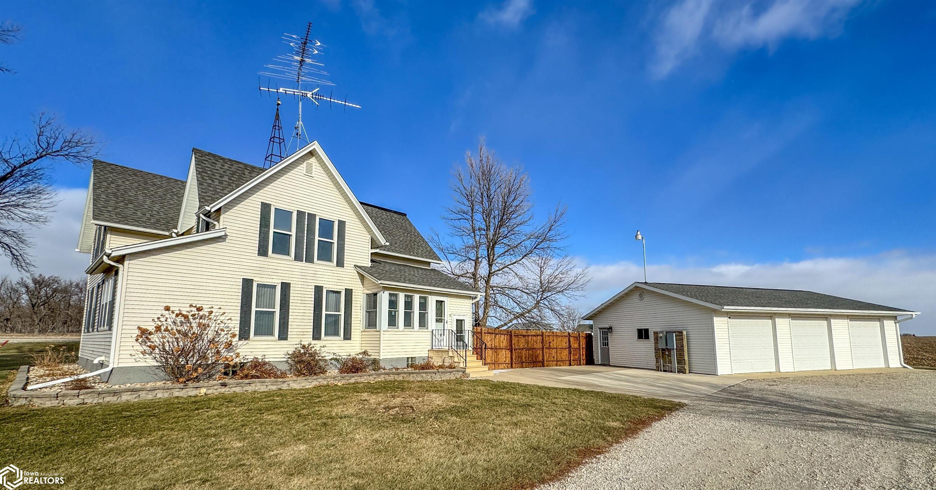 1343 Raven Avenue, Hampton, Iowa image 1