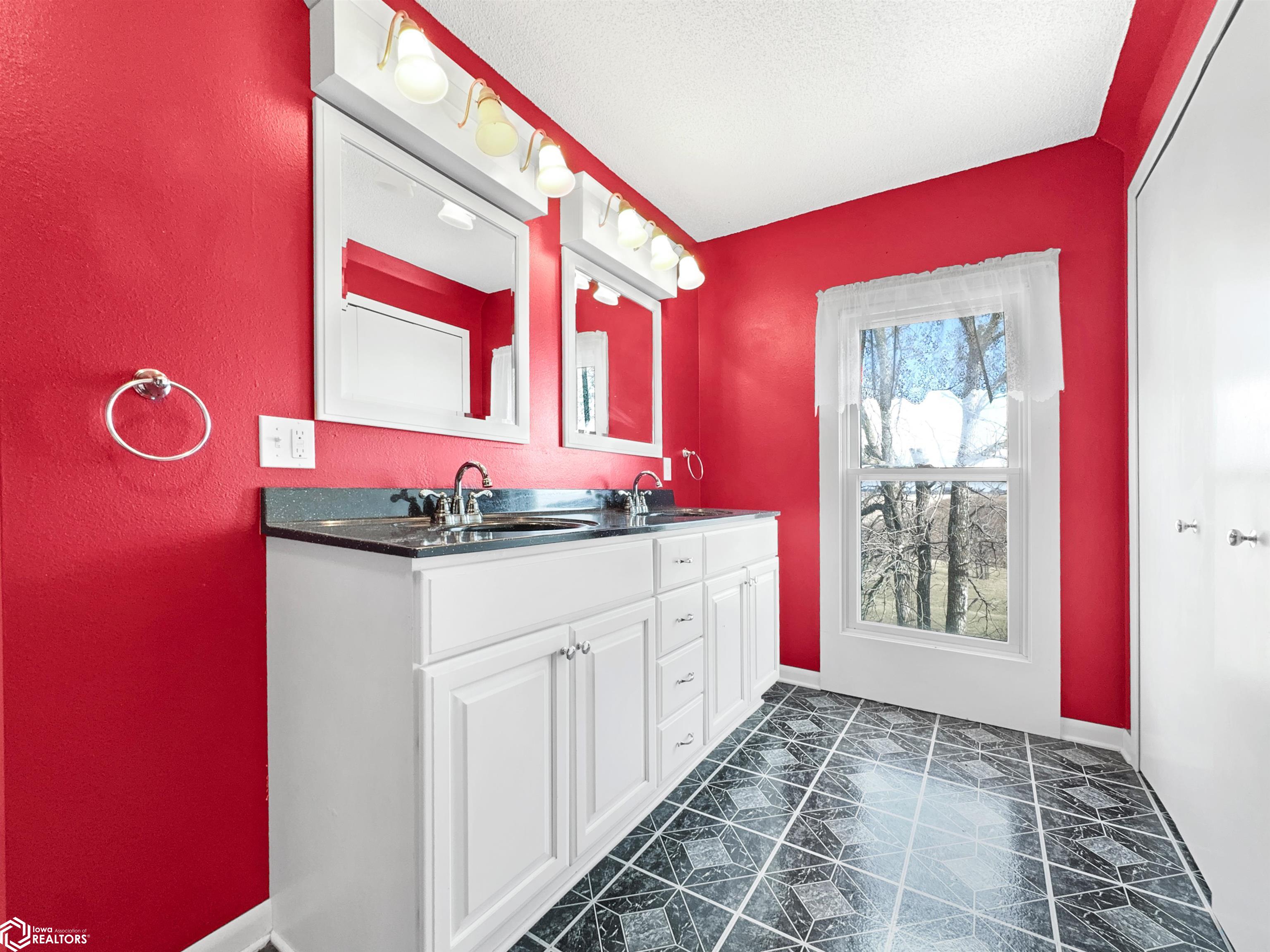 1343 Raven Avenue, Hampton, Iowa image 20
