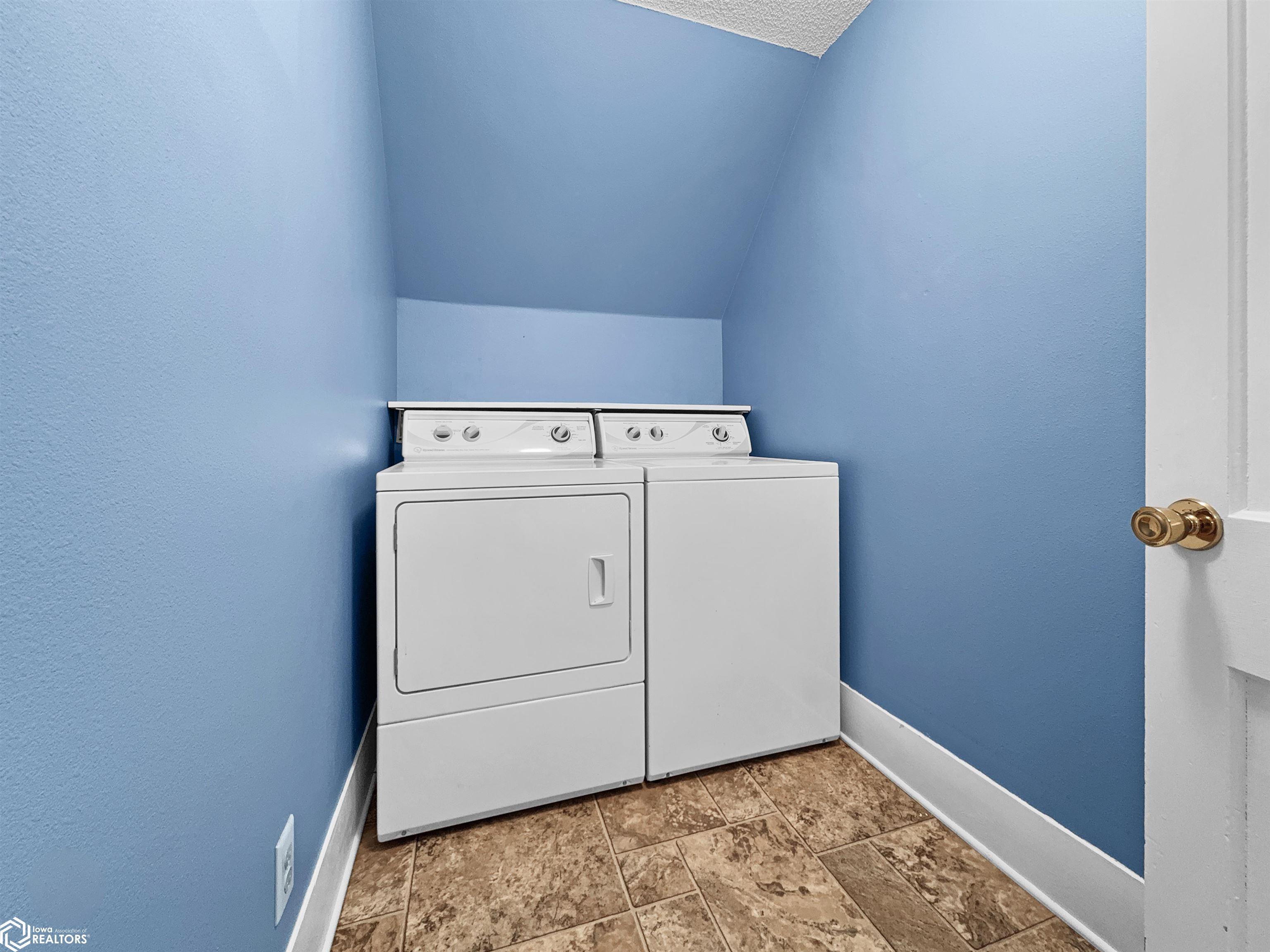 1343 Raven Avenue, Hampton, Iowa image 31