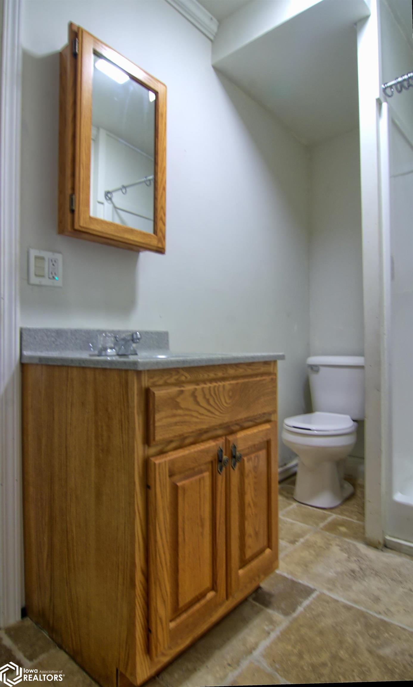 1009 Southview Drive, Fairfield, Iowa image 26
