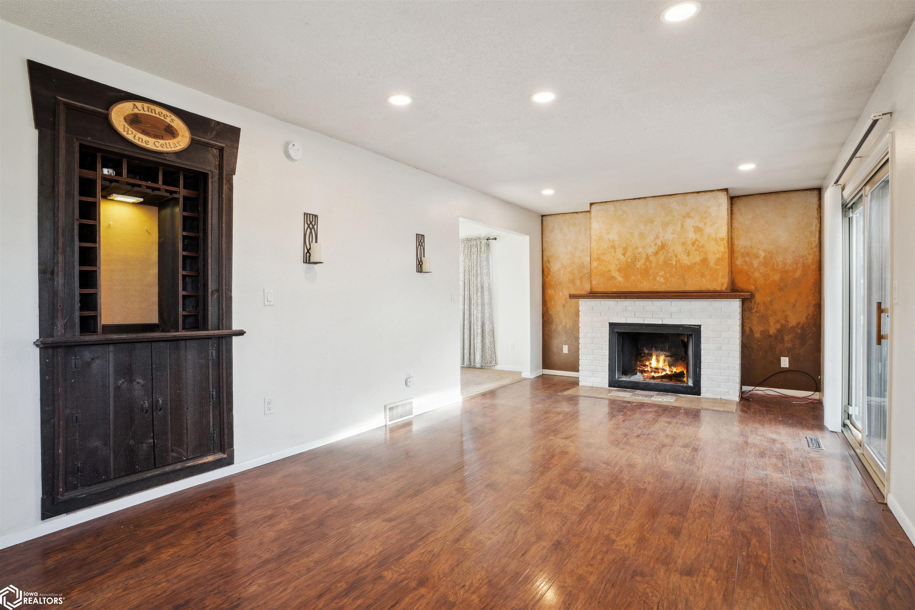 3311 Country Club Lane, Fort Madison, Iowa image 6