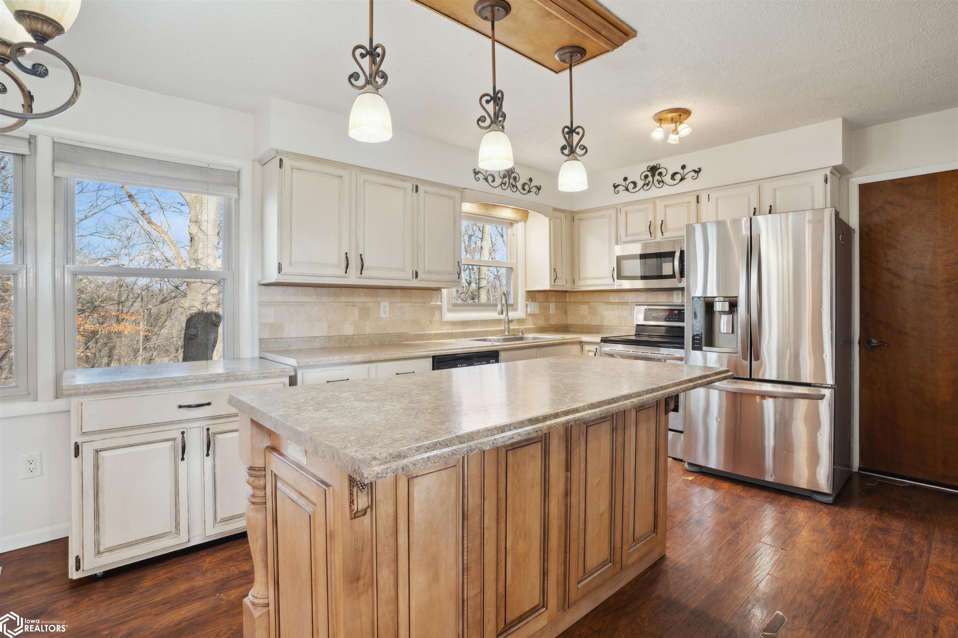 3311 Country Club Lane, Fort Madison, Iowa image 8
