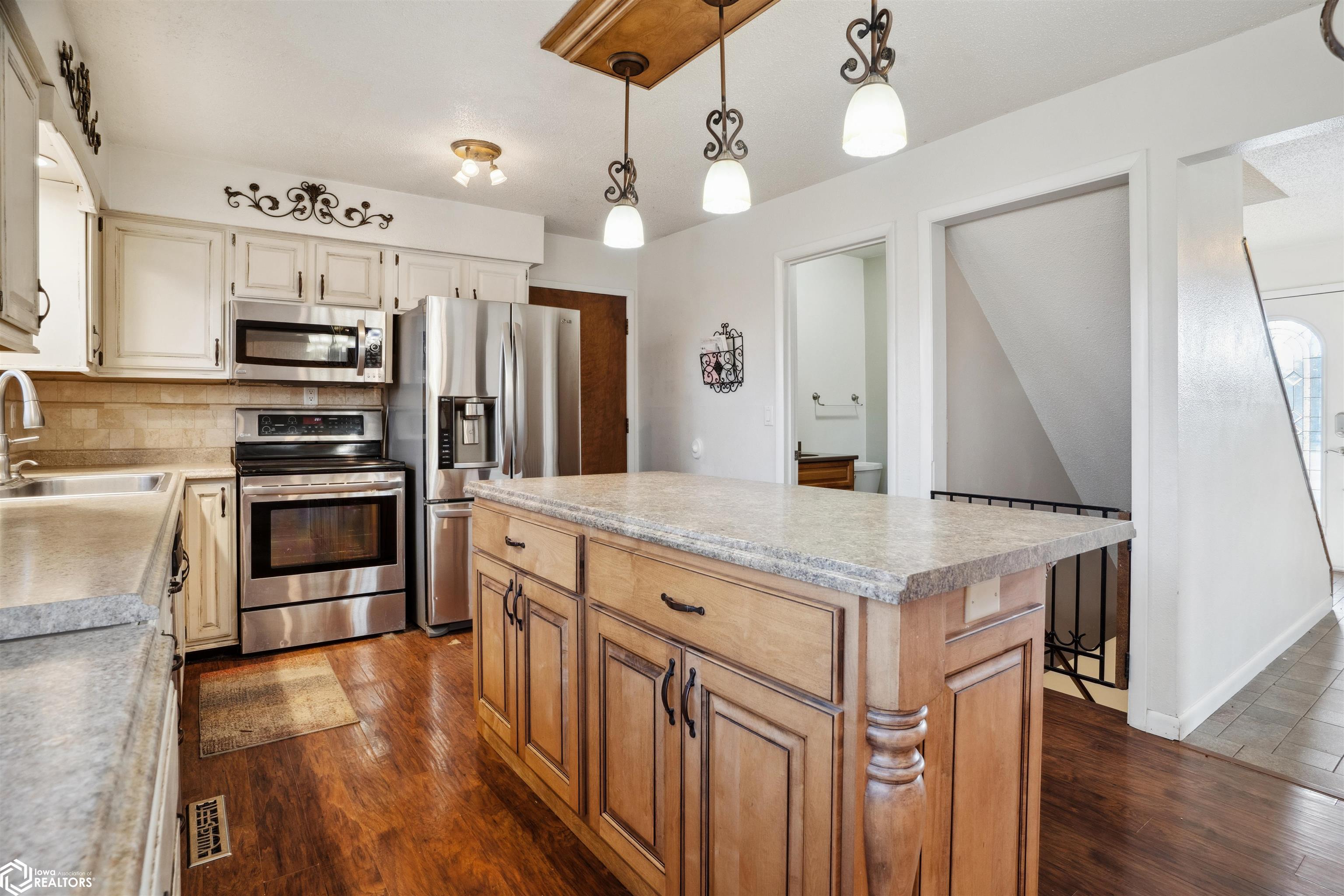 3311 Country Club Lane, Fort Madison, Iowa image 10