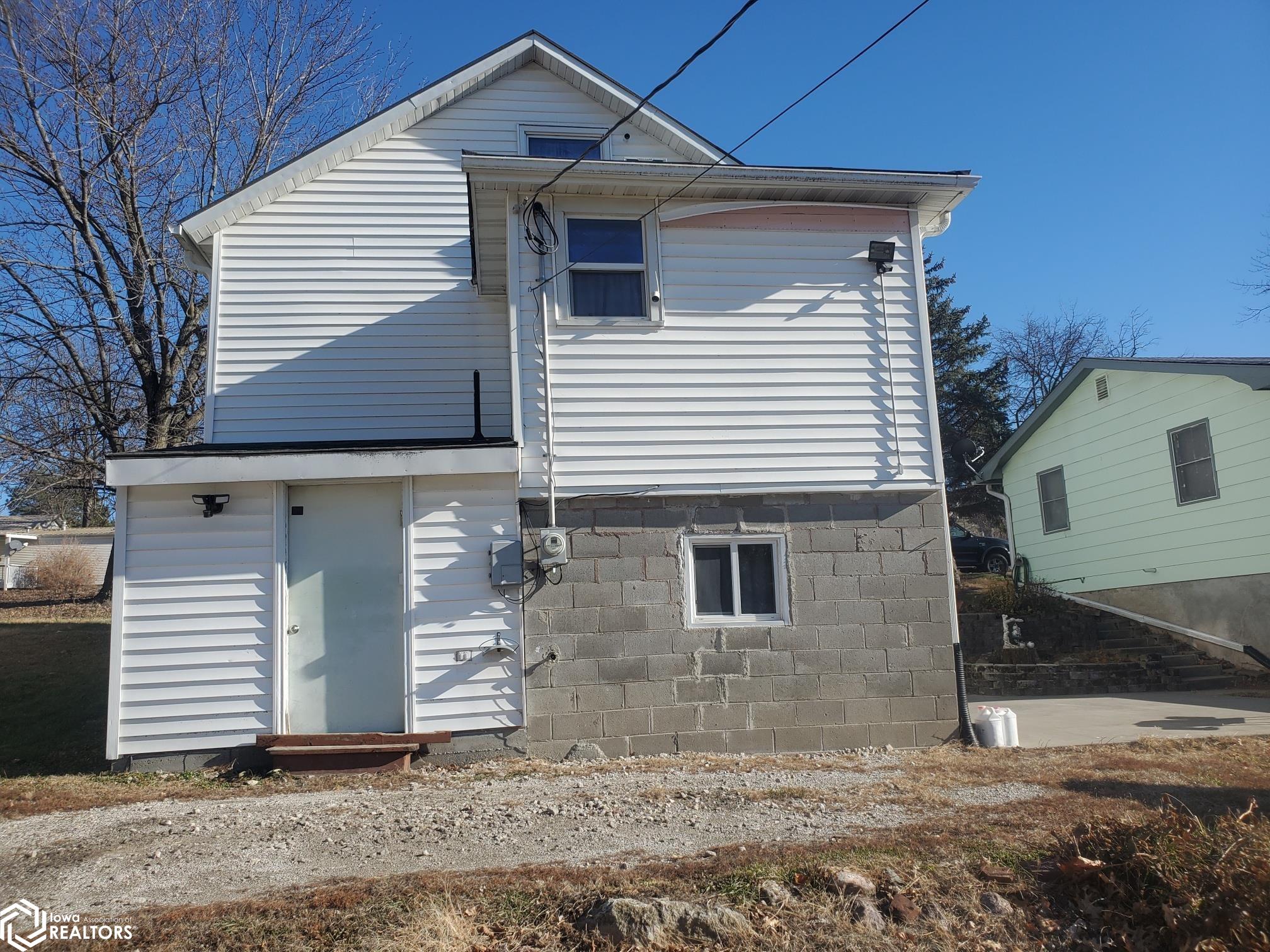 1505 Grove Avenue, Corning, Iowa image 2