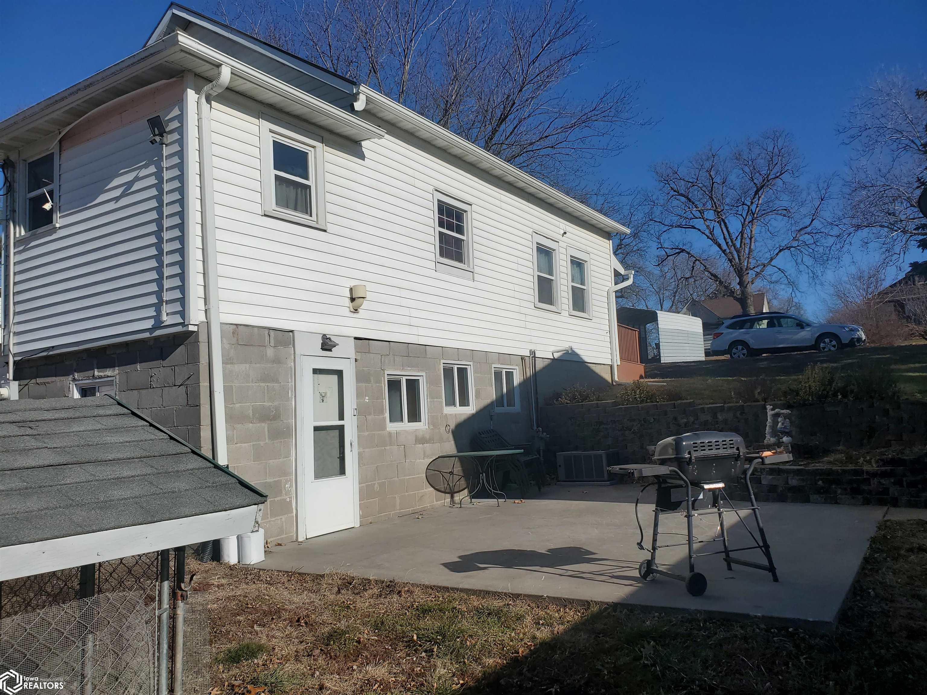 1505 Grove Avenue, Corning, Iowa image 3