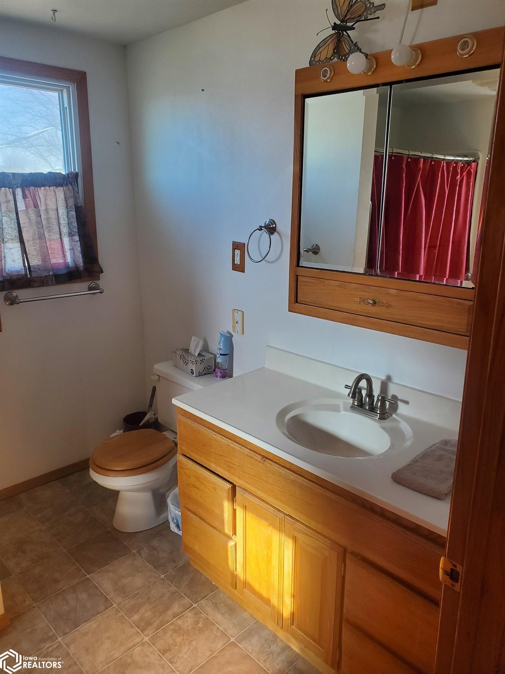 1505 Grove Avenue, Corning, Iowa image 8