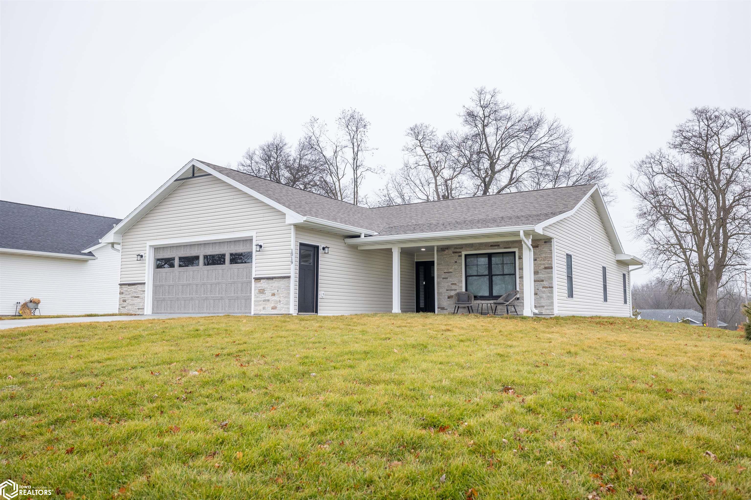 1019 E Court, Ottumwa, Iowa image 2