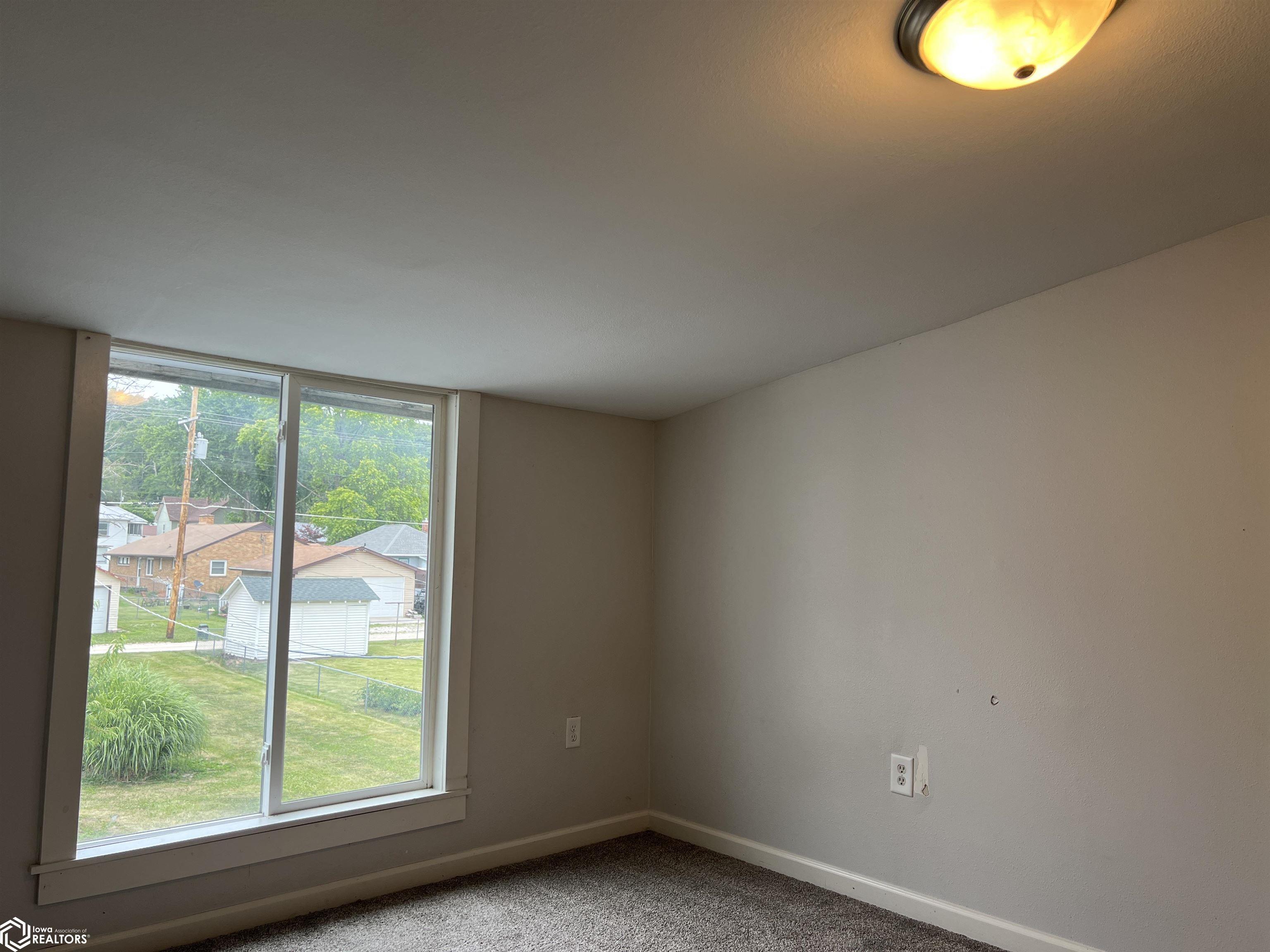 1421 Avenue D, Fort Madison, Iowa image 15