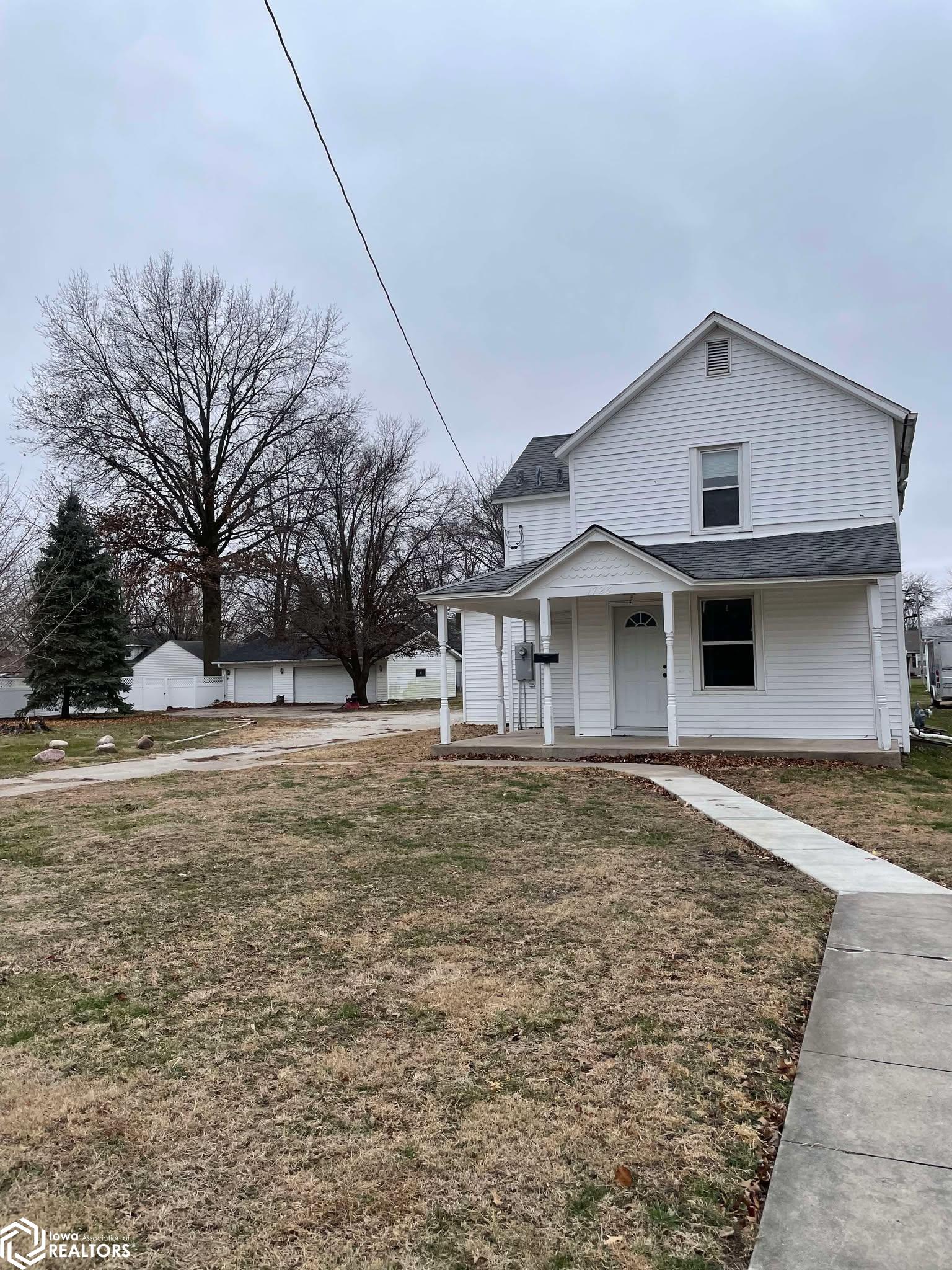 1728 Dodge Street, Burlington, Iowa image 3