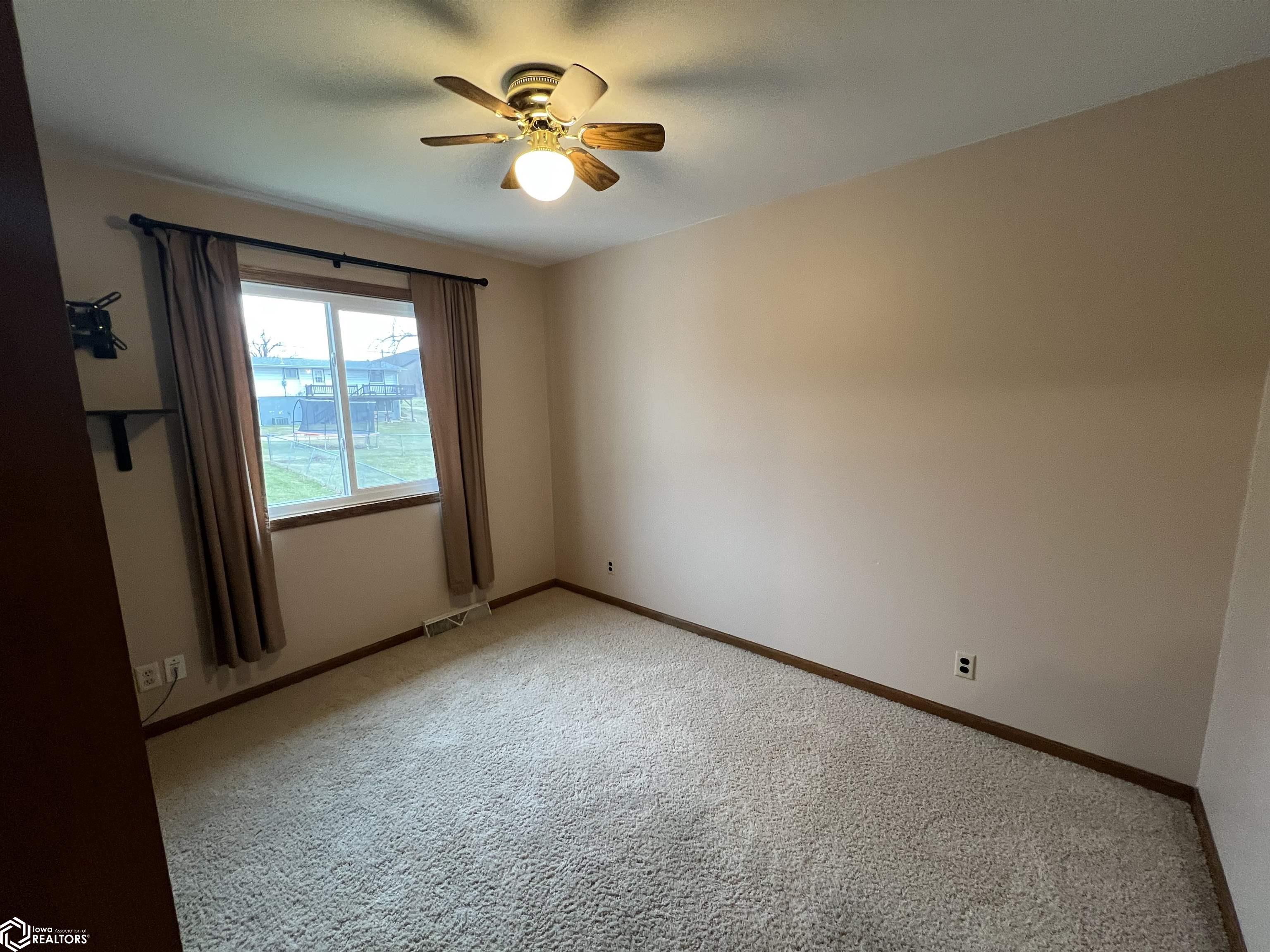 1519 Rainbow Drive, Belle Plaine, Iowa image 13
