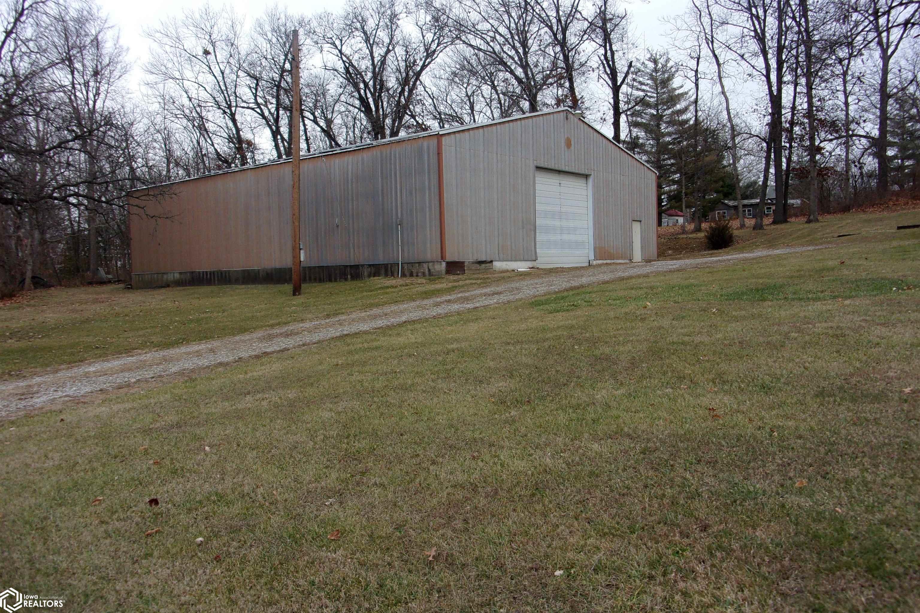 1411 Elm Street, Hamilton, Illinois image 3