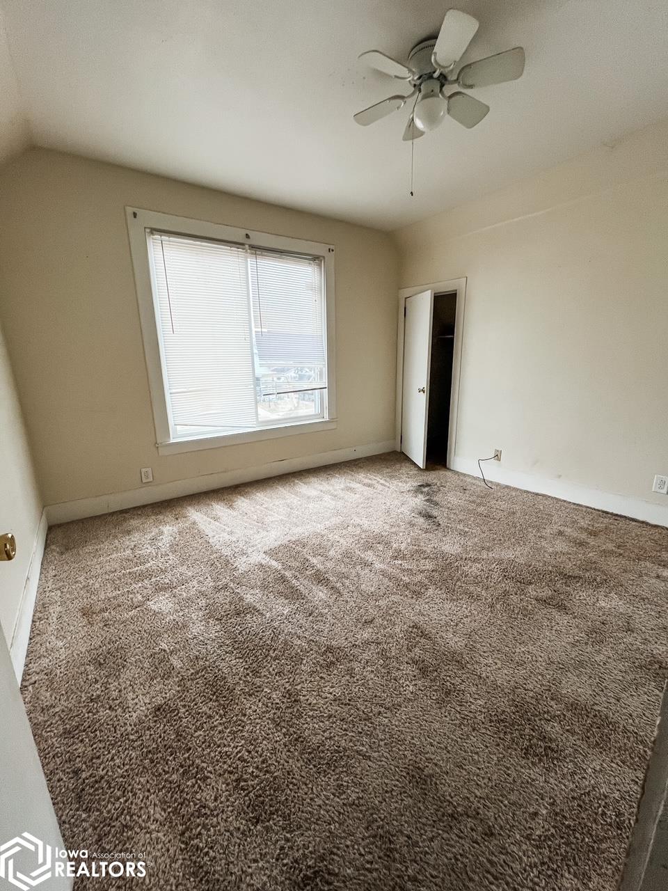 1205 Perkins Avenue, Burlington, Iowa image 4