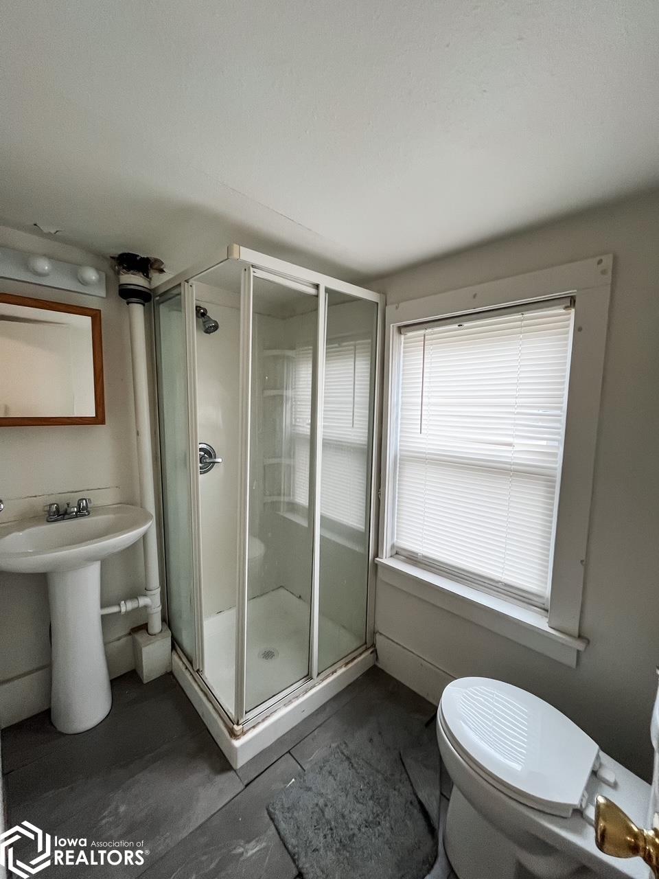 1205 Perkins Avenue, Burlington, Iowa image 9