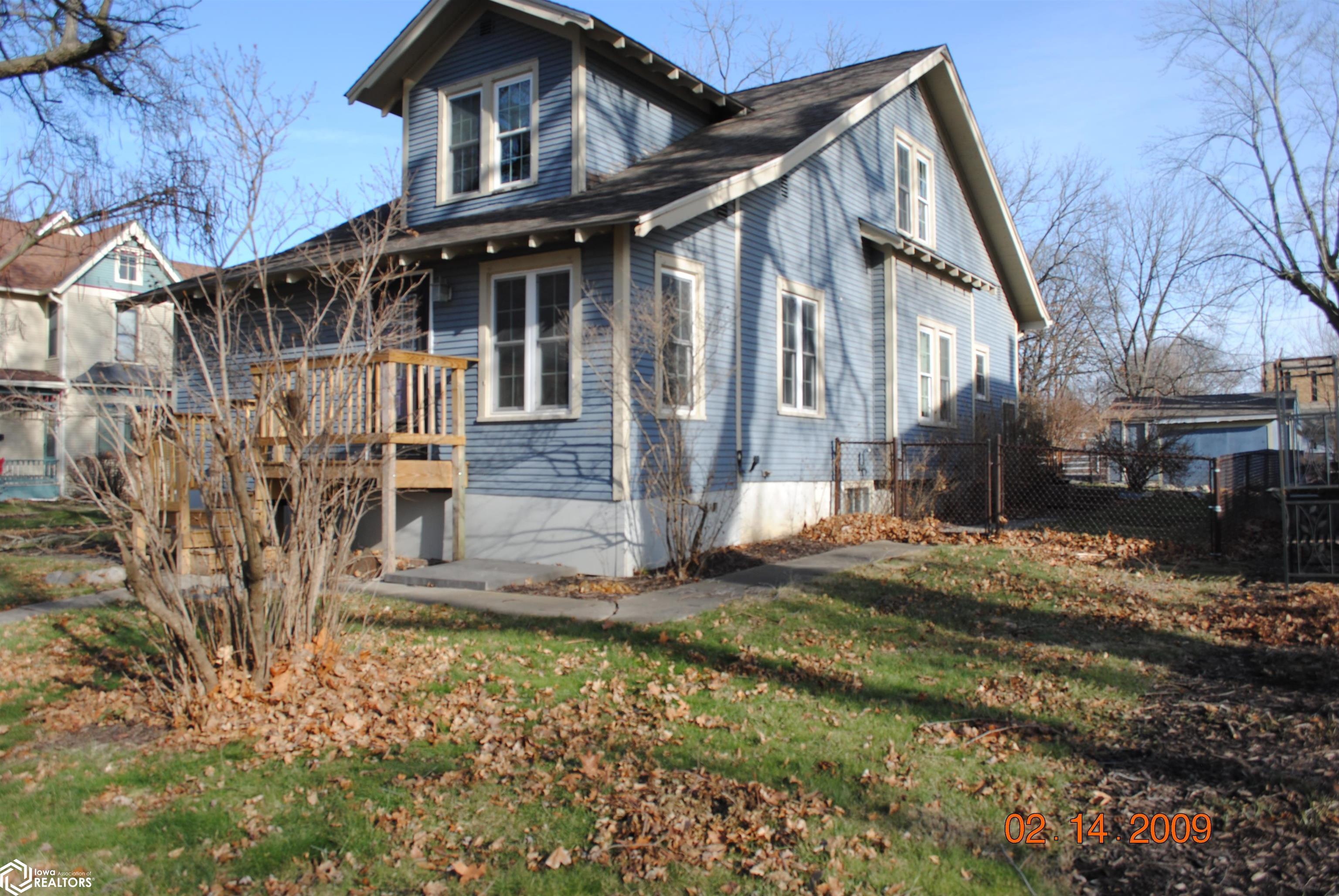 704 N Broadway Street, Mount Pleasant, Iowa image 1