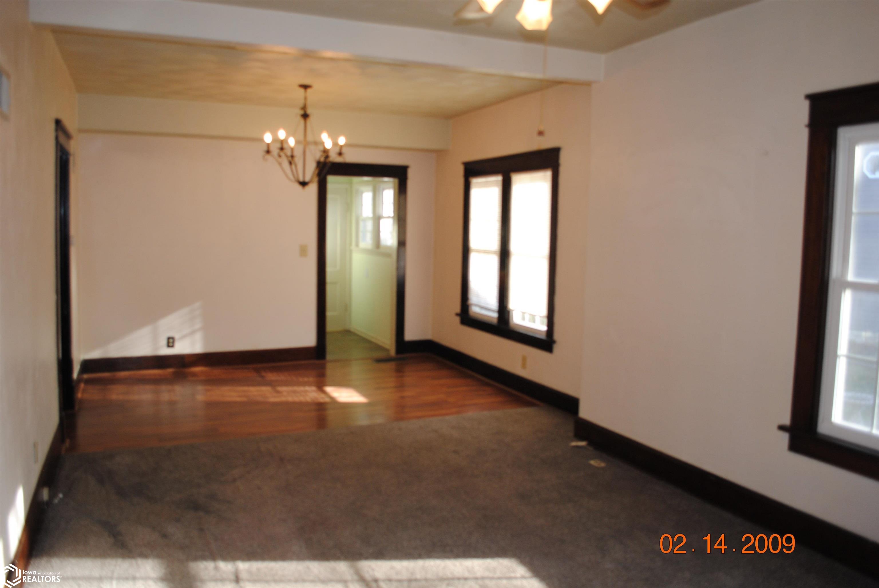 704 N Broadway Street, Mount Pleasant, Iowa image 8