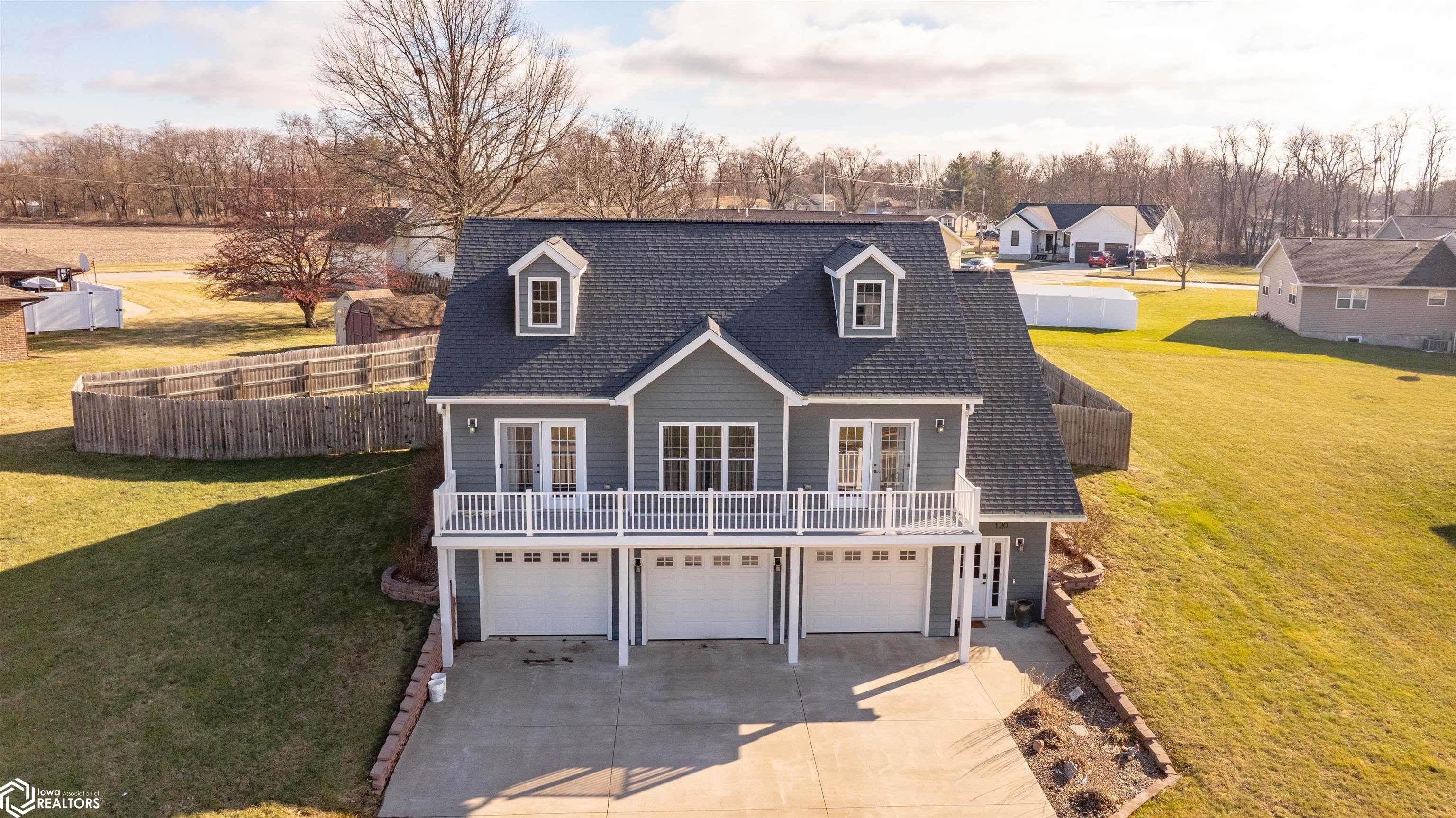 120 Spruce Lane, Albia, Iowa image 1