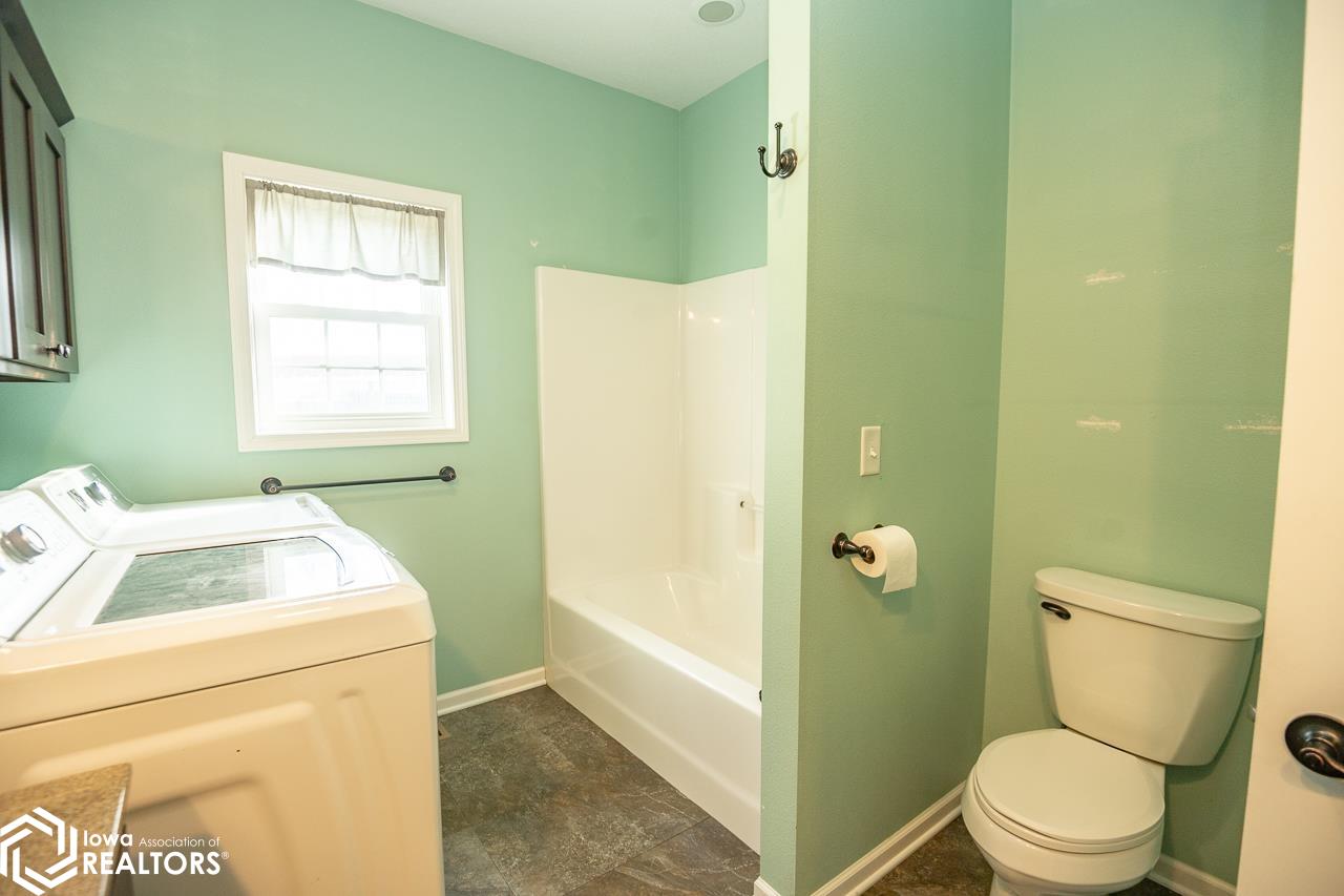 120 Spruce Lane, Albia, Iowa image 17