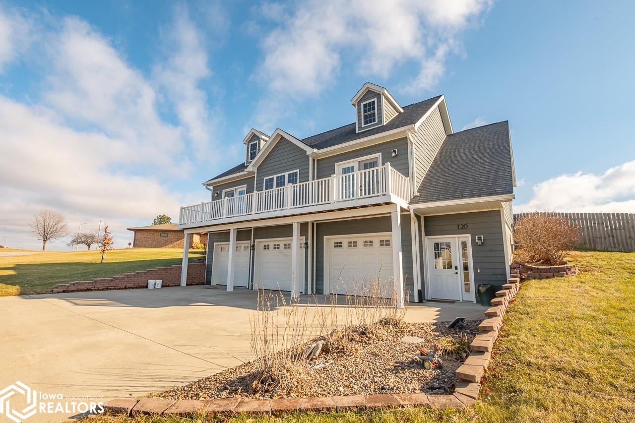 120 Spruce Lane, Albia, Iowa image 3