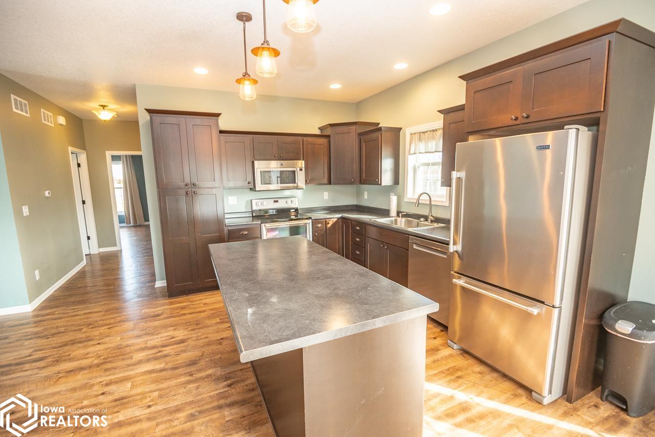 120 Spruce Lane, Albia, Iowa image 10