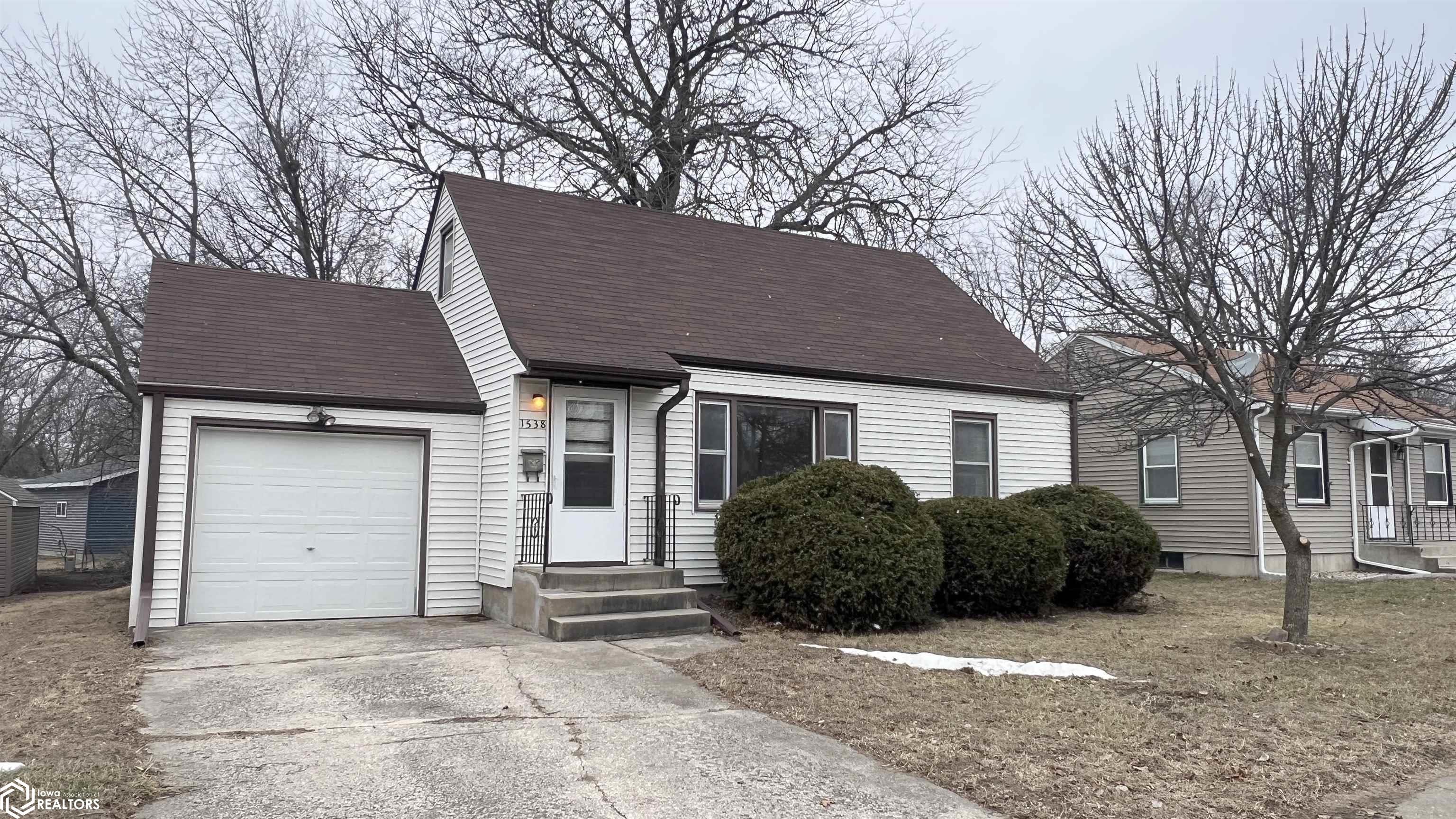 1538 N Hampshire Avenue, Mason City, Iowa image 1