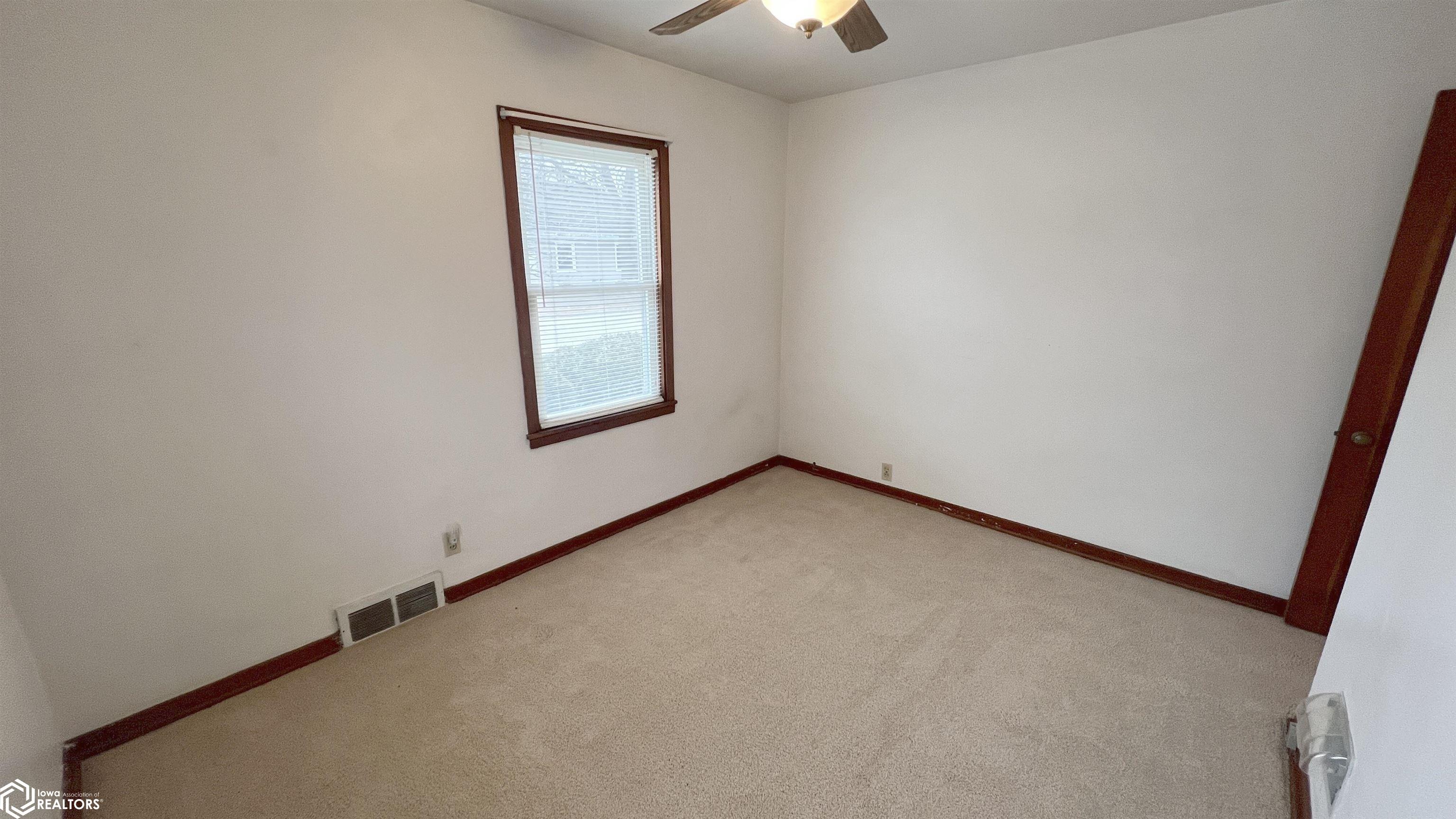 1538 N Hampshire Avenue, Mason City, Iowa image 10
