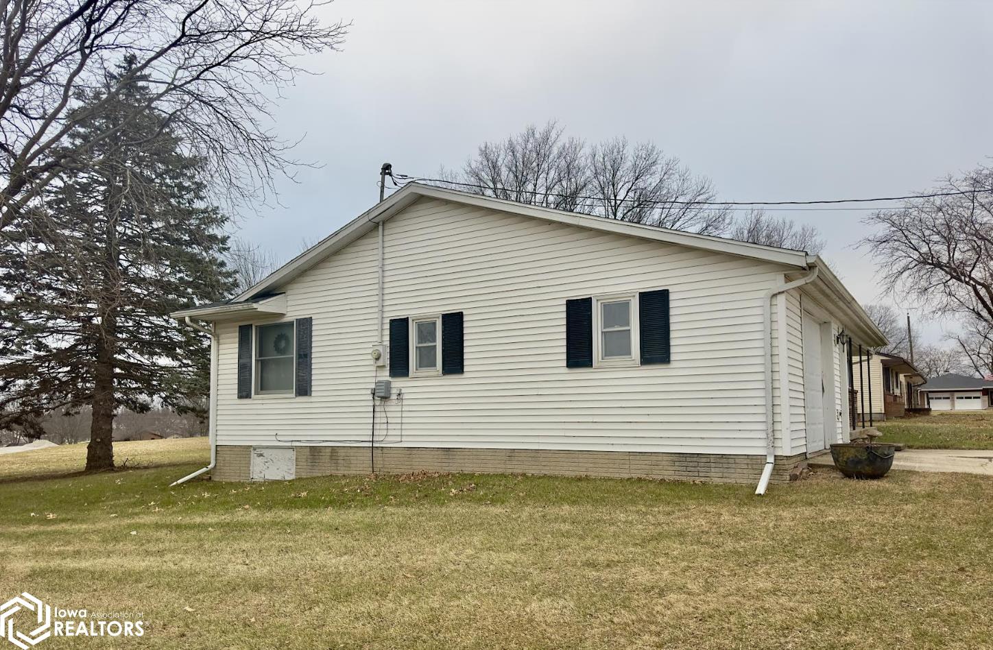 608 Pollock Blvd, Bedford, Iowa image 3