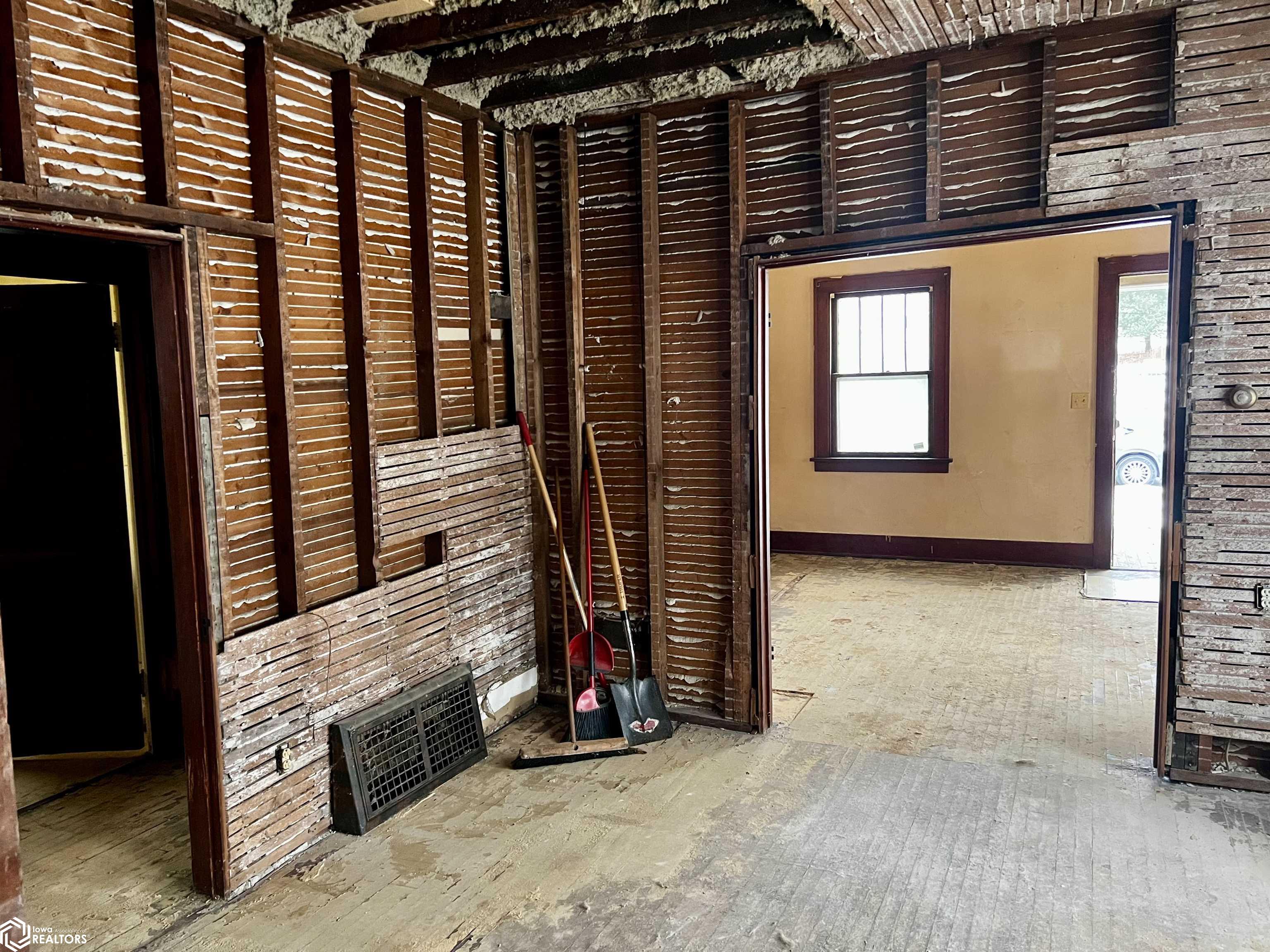 800 N Sycamore Street, Creston, Iowa image 9