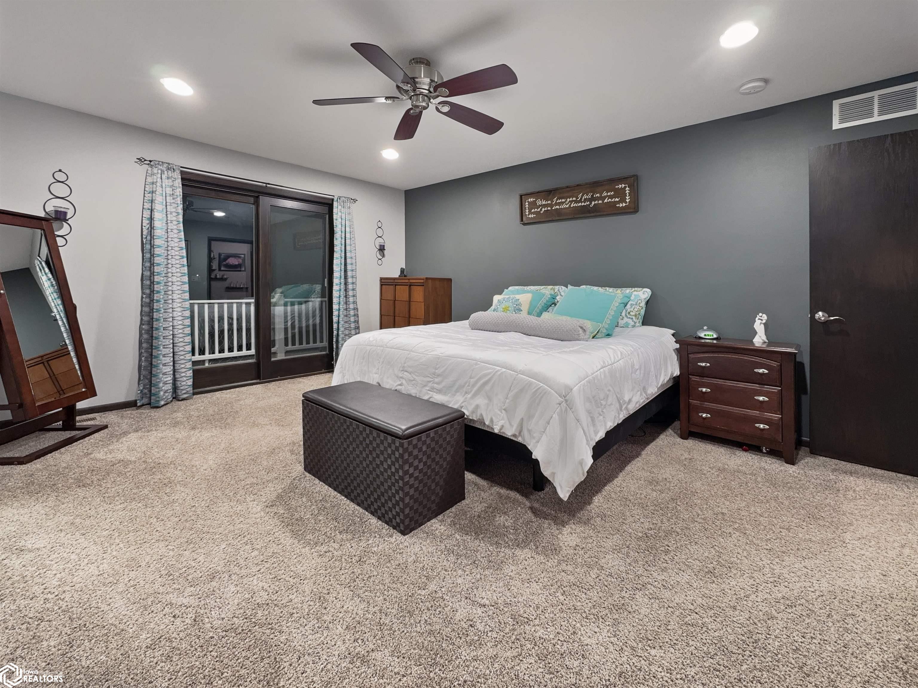 216 Oak Hill Drive, Hampton, Iowa image 29