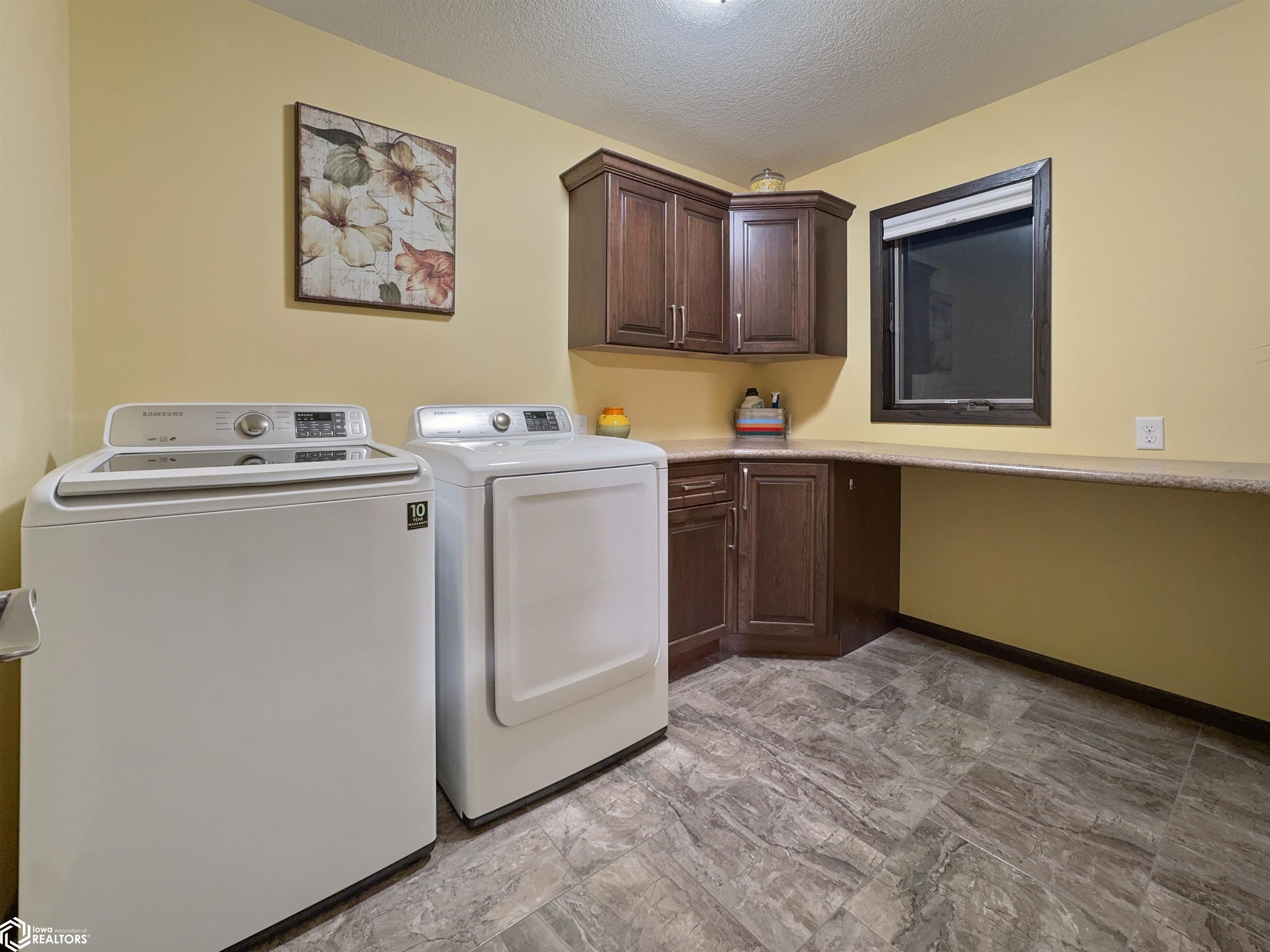 216 Oak Hill Drive, Hampton, Iowa image 47