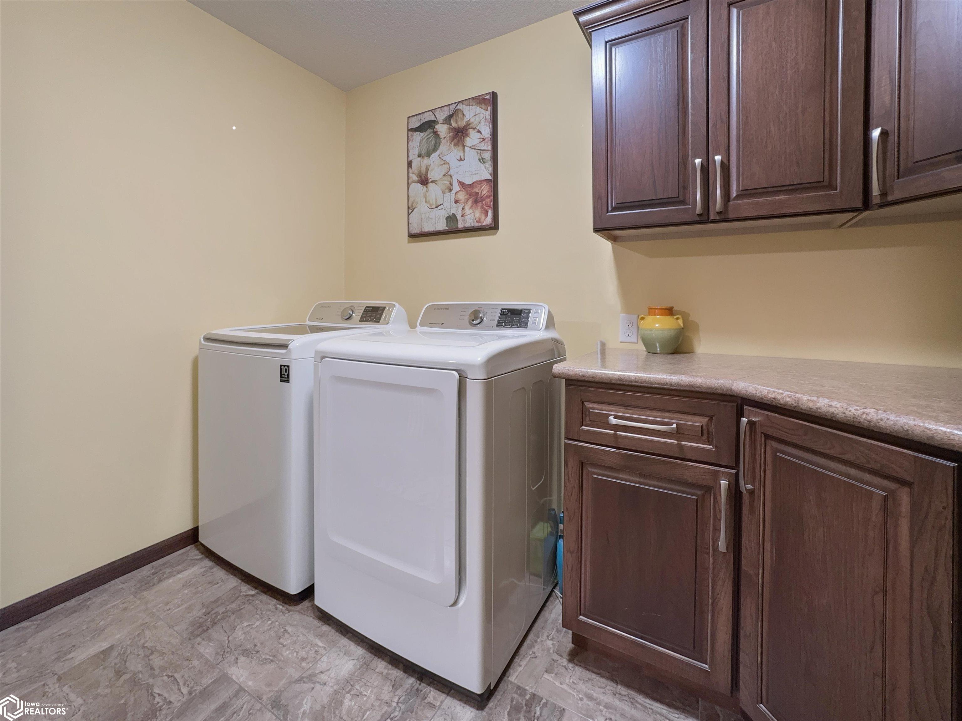216 Oak Hill Drive, Hampton, Iowa image 48