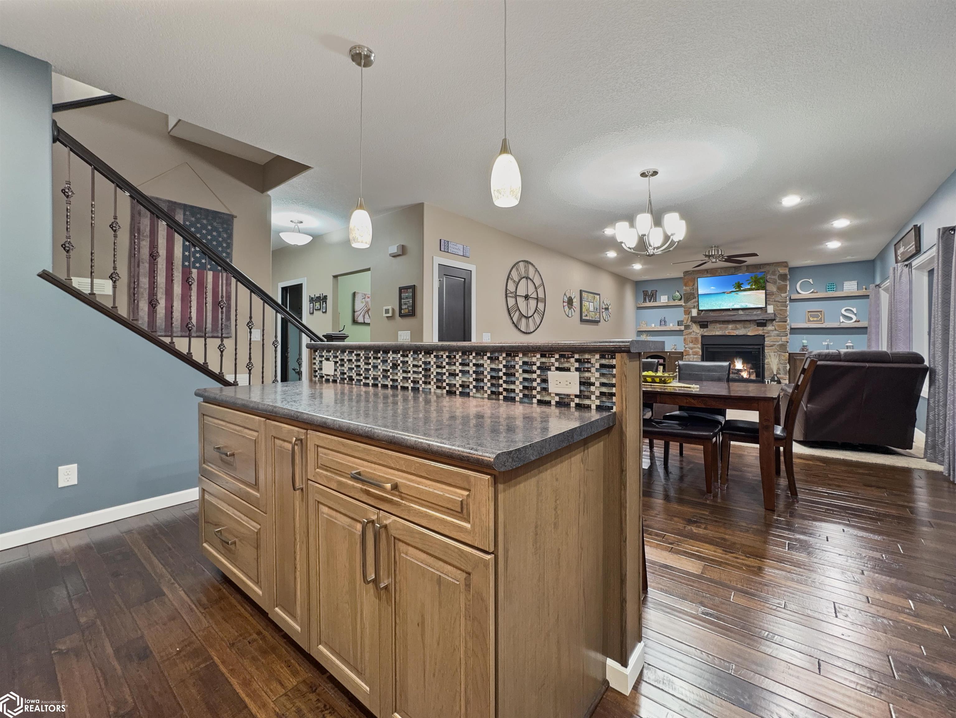 216 Oak Hill Drive, Hampton, Iowa image 8