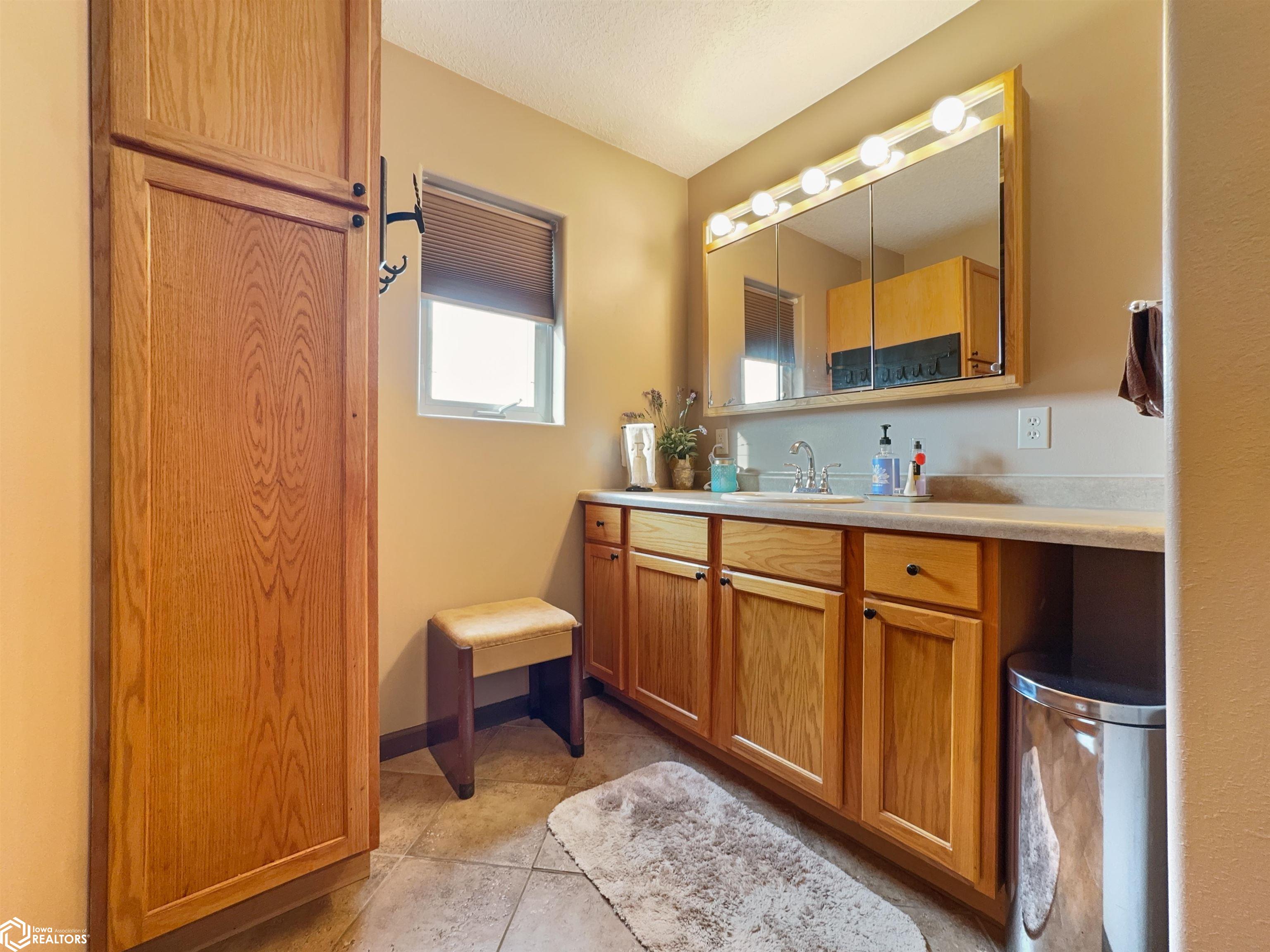 1420 Hwy 3, Hampton, Iowa image 36