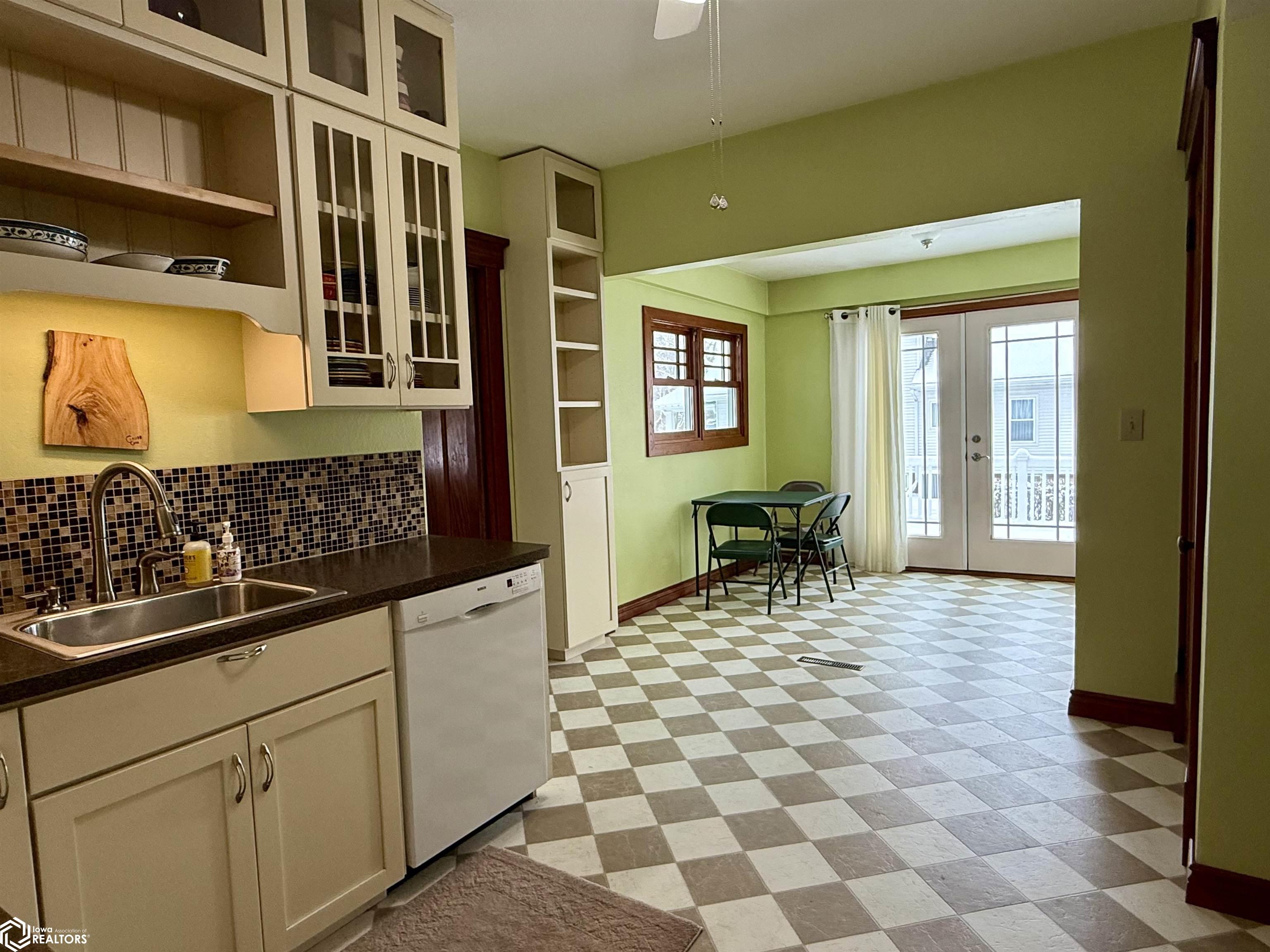 612 S Vine, Jefferson, Iowa image 15