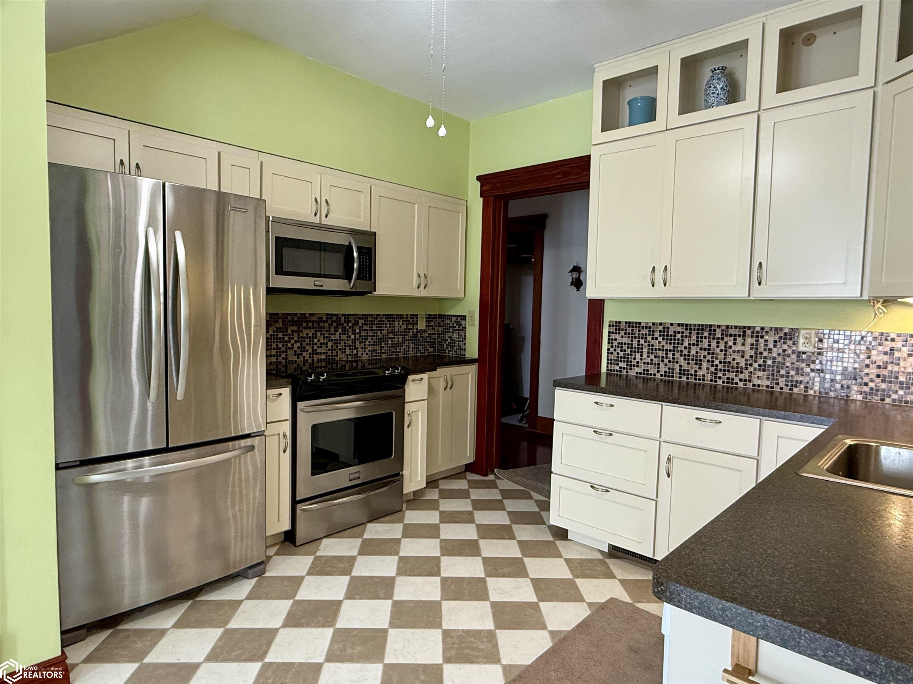 612 S Vine, Jefferson, Iowa image 18