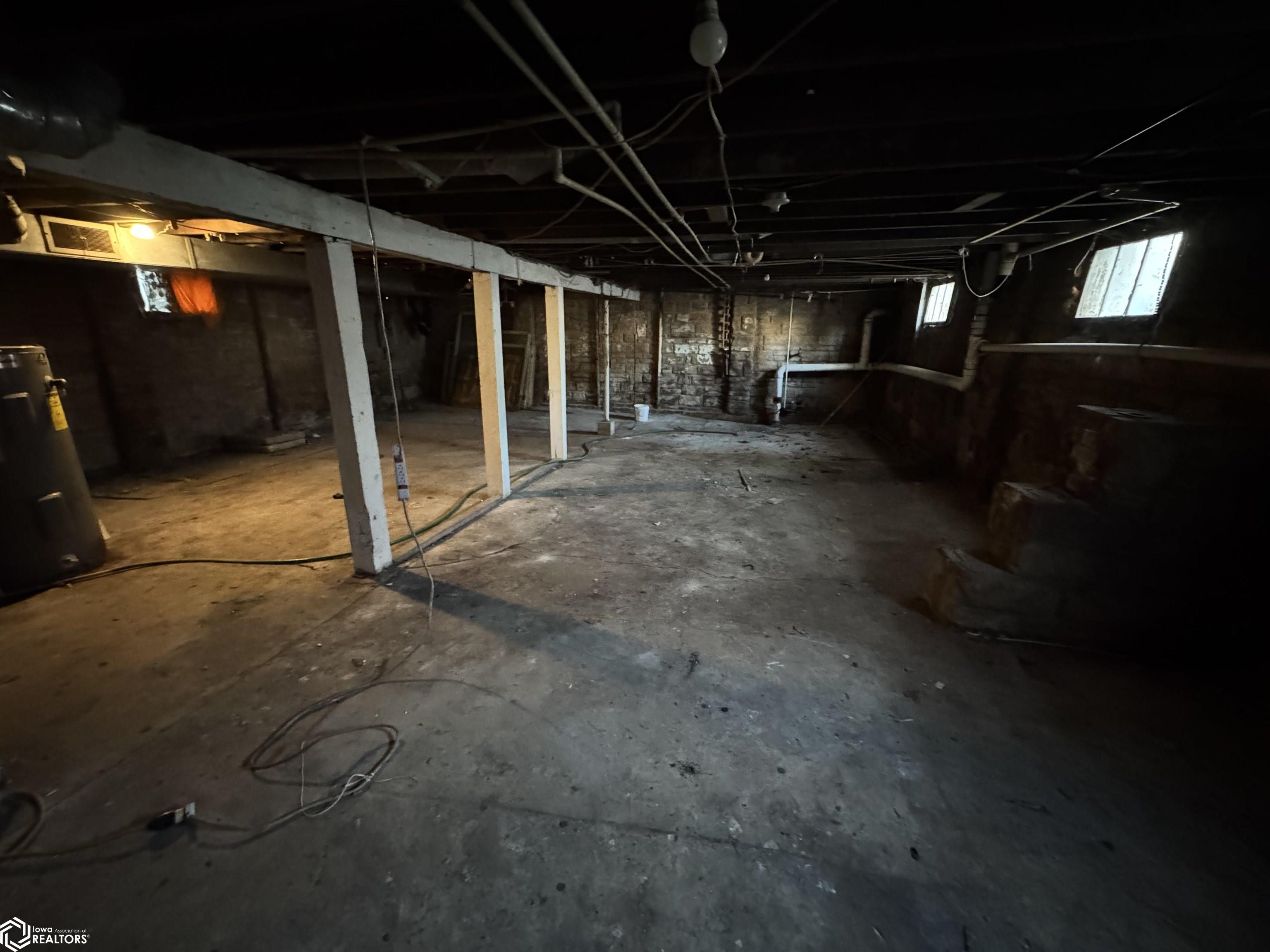 605 N Park, Centerville, Iowa image 12