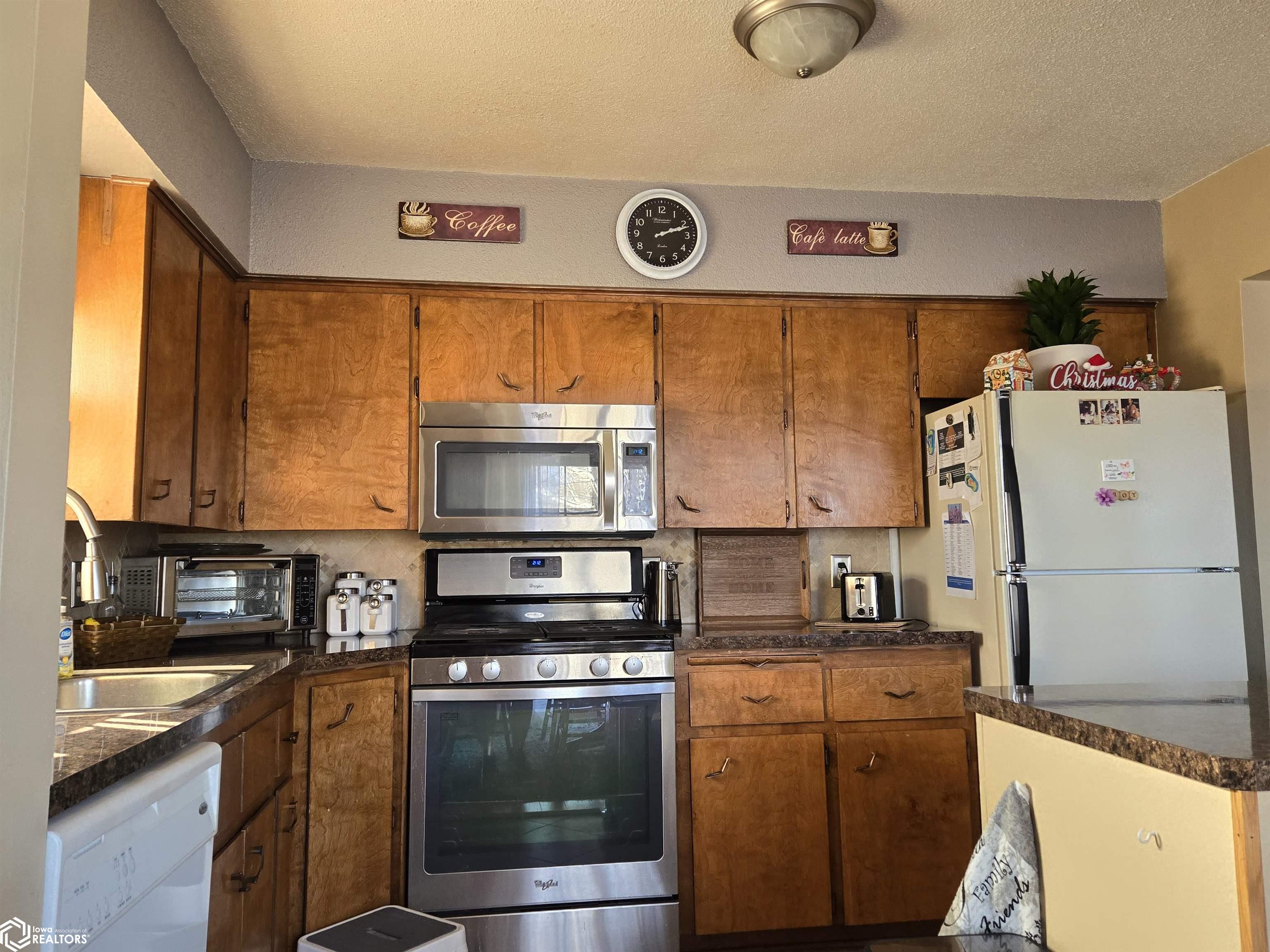 108 Meadow Lane, Iowa Falls, Iowa image 5