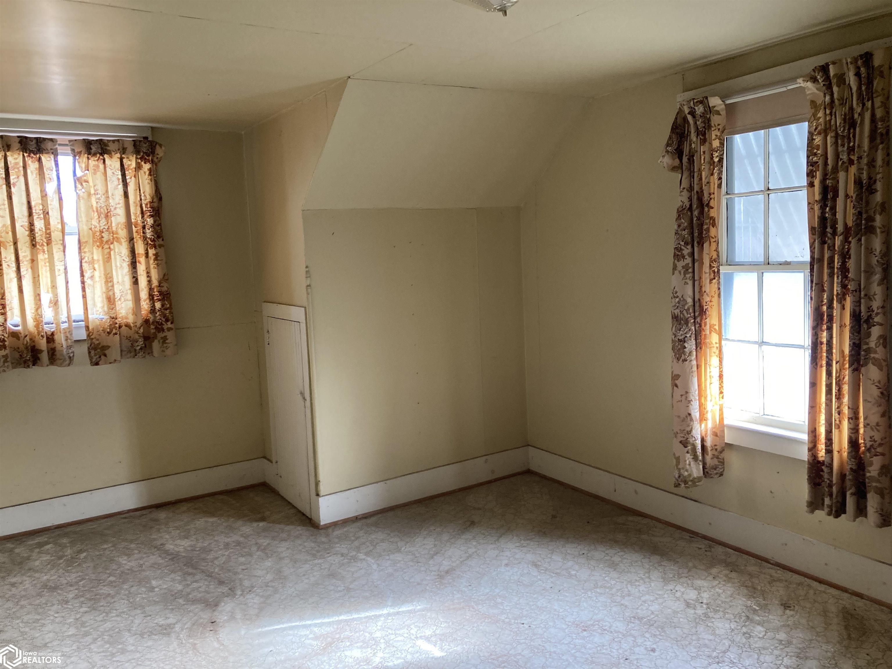 1417 Mount Pleasant Street, Burlington, Iowa image 12
