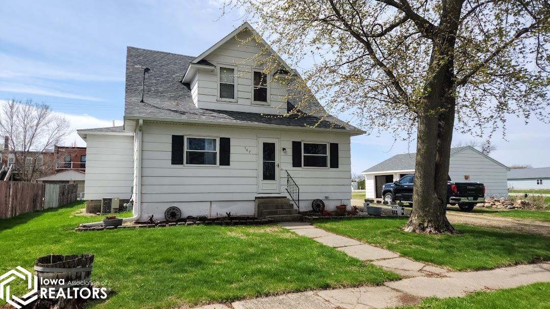 107 E Walnut Street, Manly, Iowa image 1