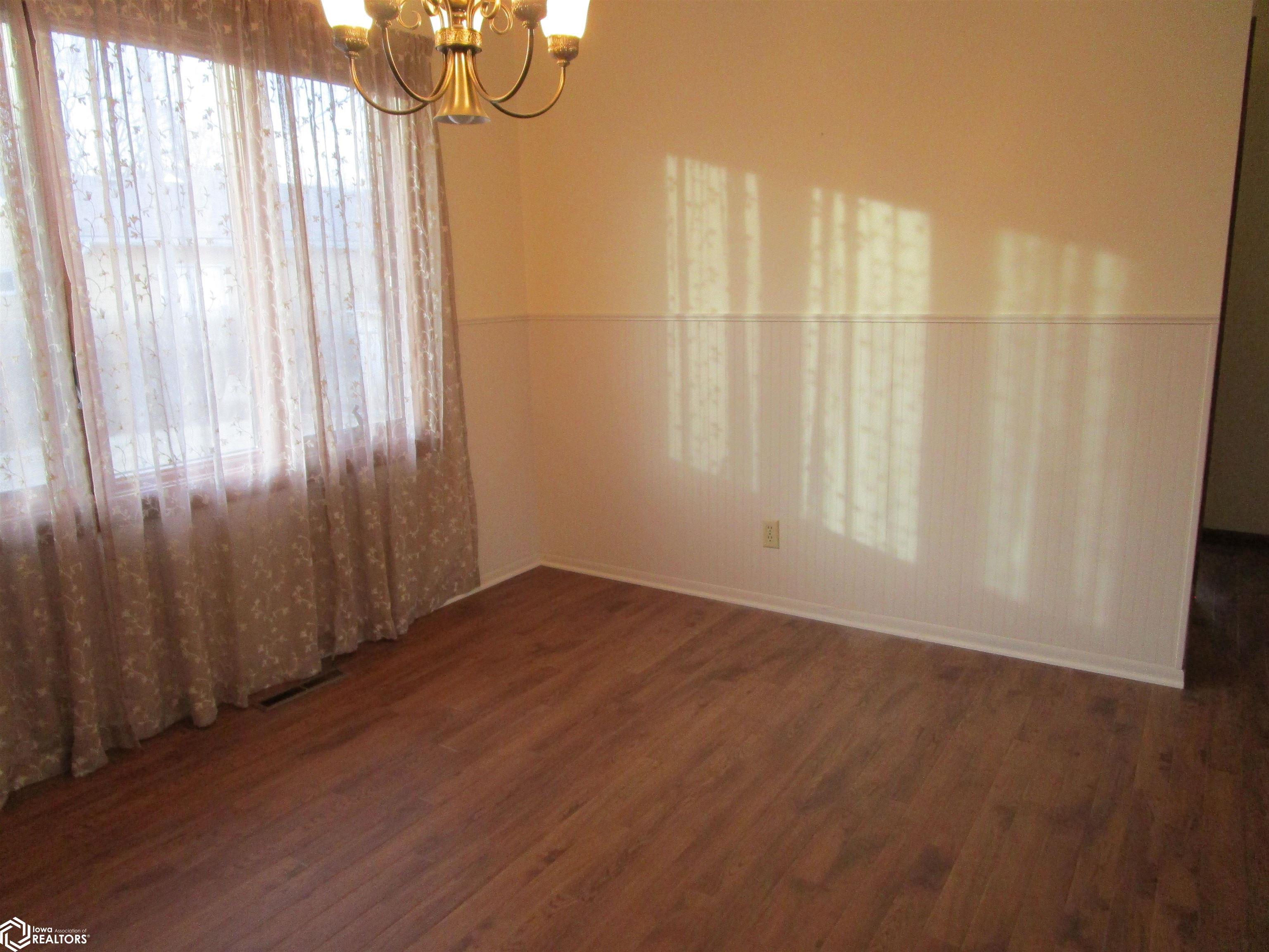 2503 Sunset, Iowa Falls, Iowa image 13