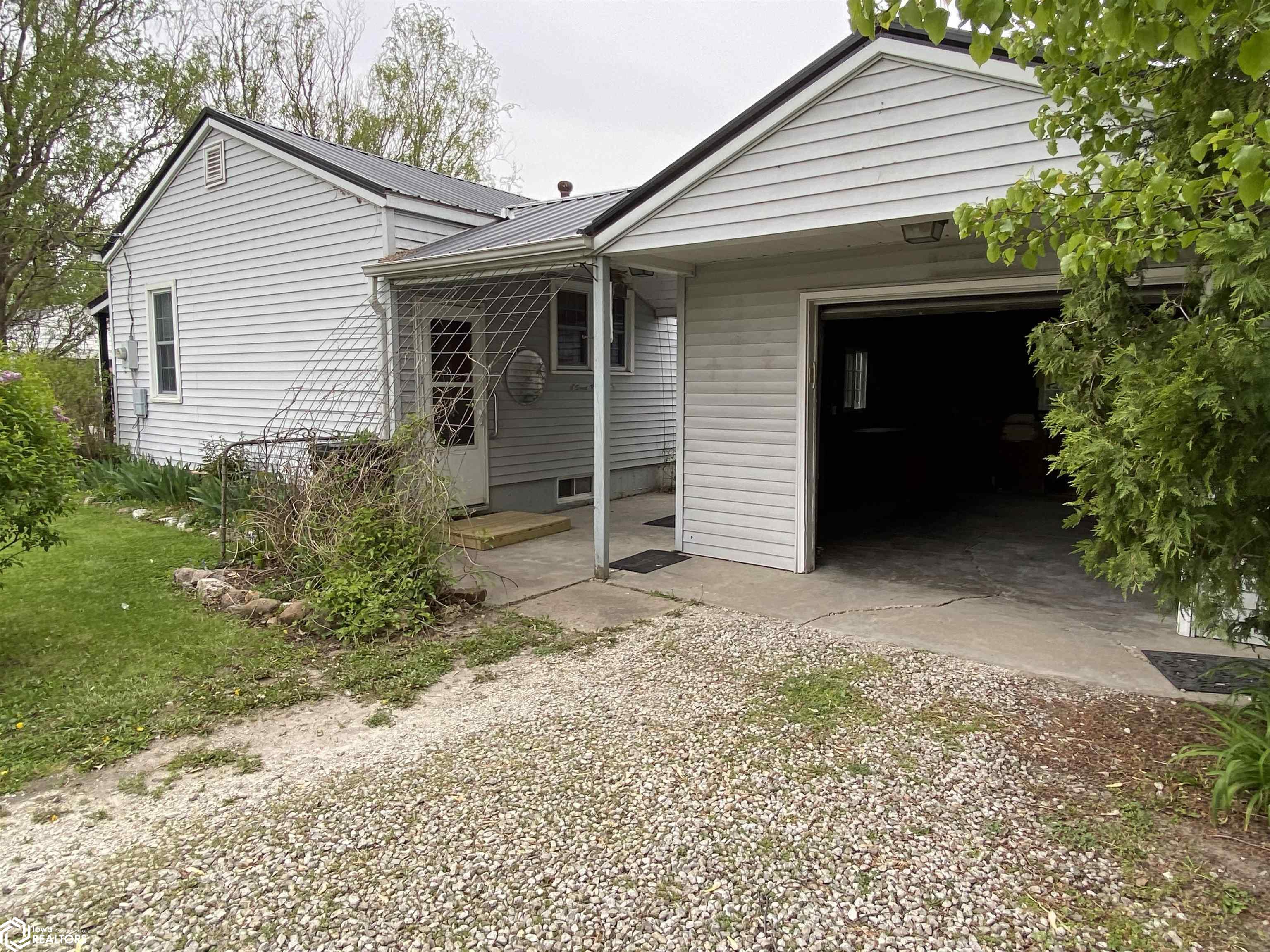 1903 Mowrey Avenue, Ottumwa, Iowa image 3