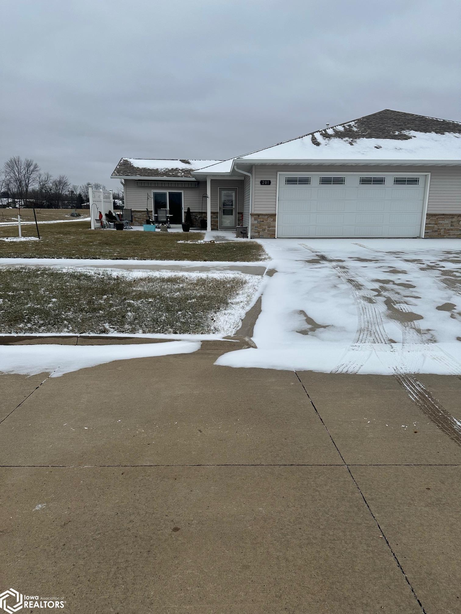 201 E Lincoln Ave, Fairfield, Iowa image 1
