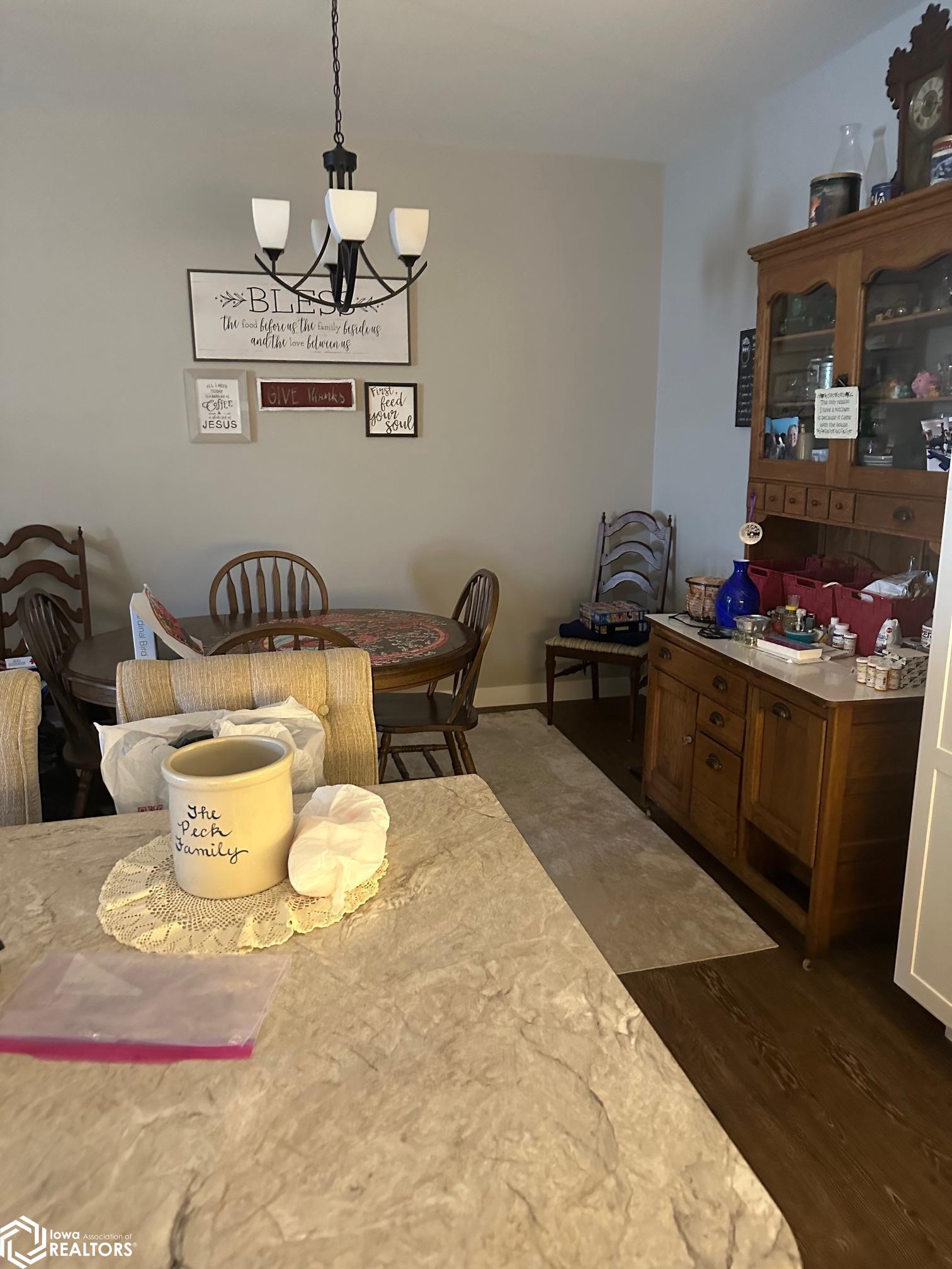 201 E Lincoln Ave, Fairfield, Iowa image 6
