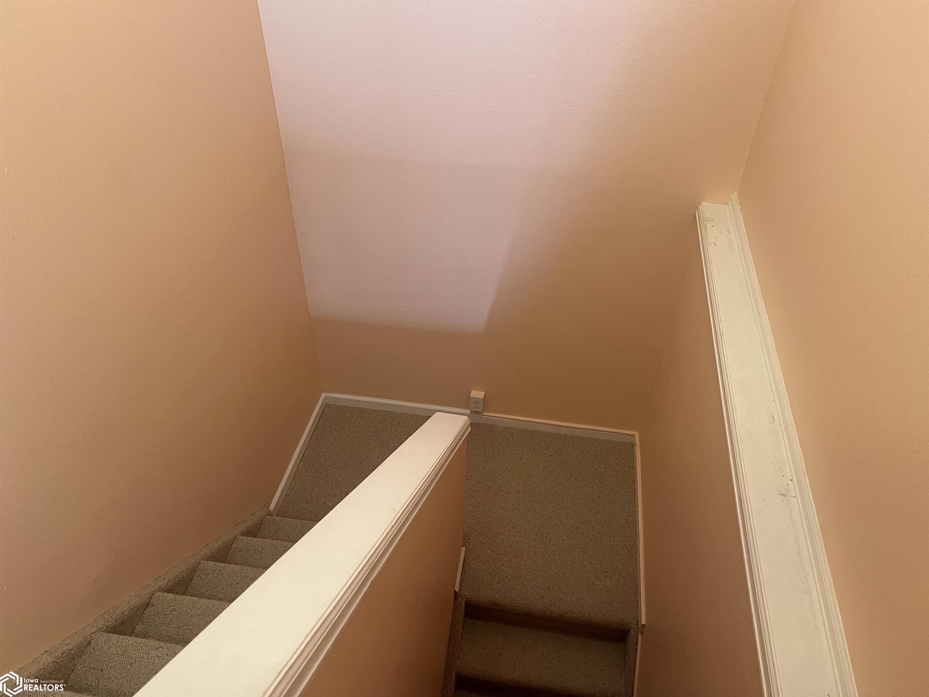 701 E Lowe Avenue #211, Fairfield, Iowa image 17